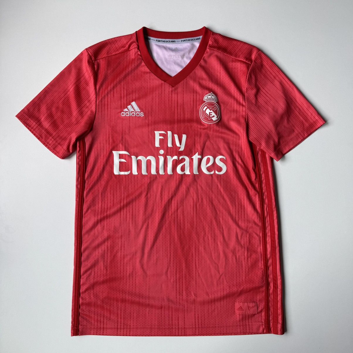 Adidas Adidas Jersey Real Madrid 2018-19 3rd Kit Red Size US S / EU 44-46 / 1 - 14 Thumbnail