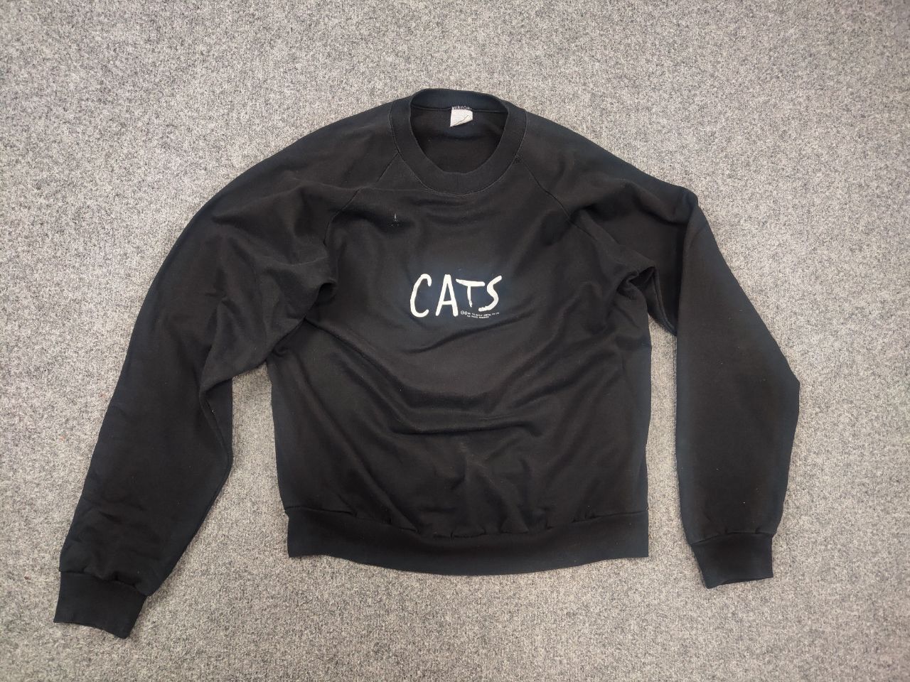 Vintage Vintage 1981 Cats Black Crewneck Sweatshirt Musical Graphic Size US L / EU 52-54 / 3 - 8 Thumbnail