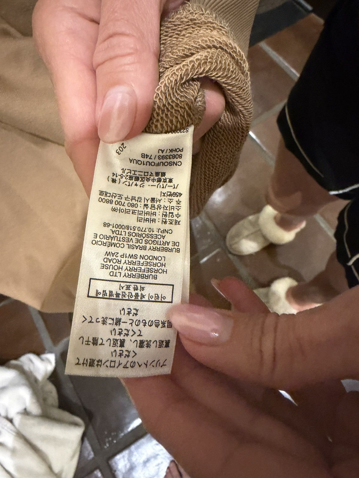 Burberry Worn 2-3 times. Size US XXL / EU 58 / 5 - 6 Thumbnail