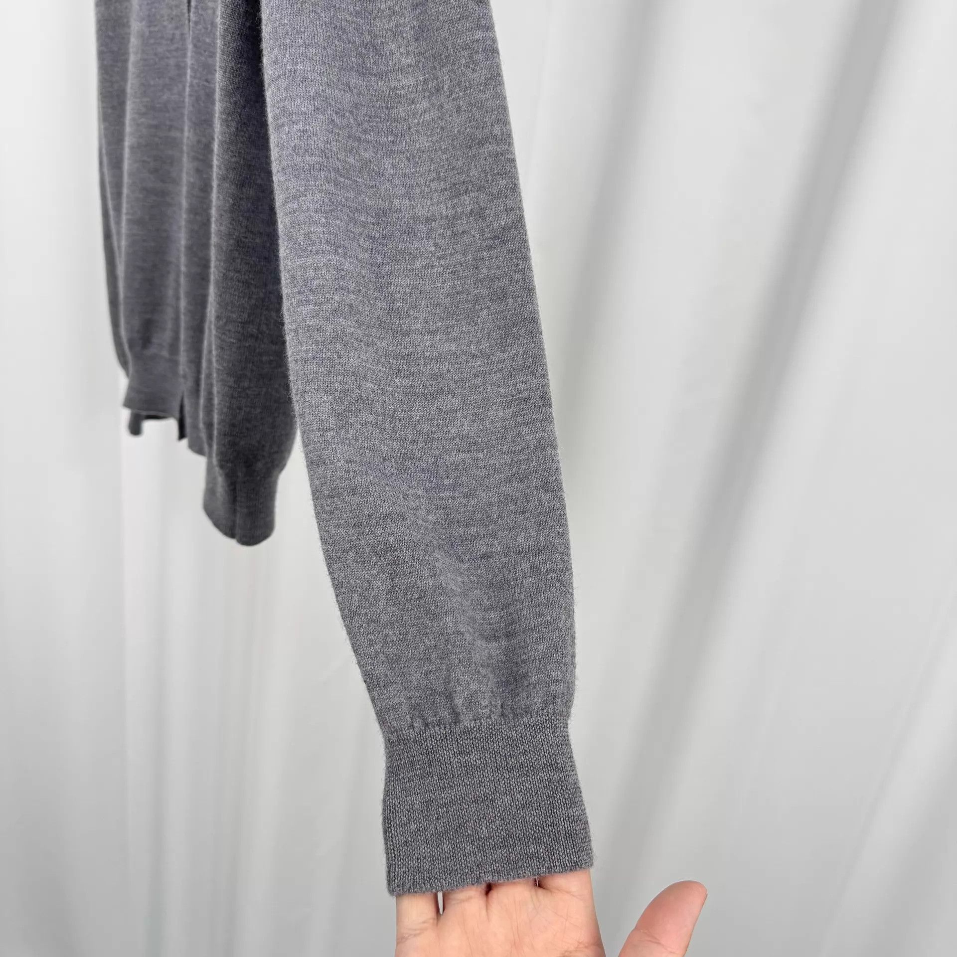 Miu Miu Miu Miu Logo Jacquard Wool Knit Cardigan 40FR New Size S / US 4 / IT 40 - 4 Thumbnail
