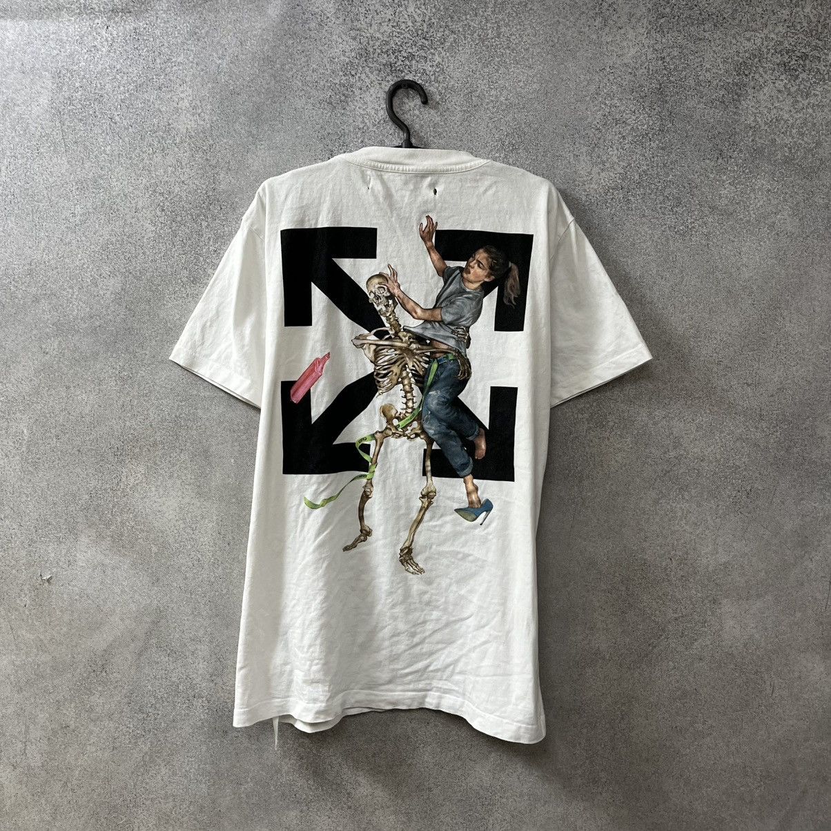 Off White T-shirt Big Logo