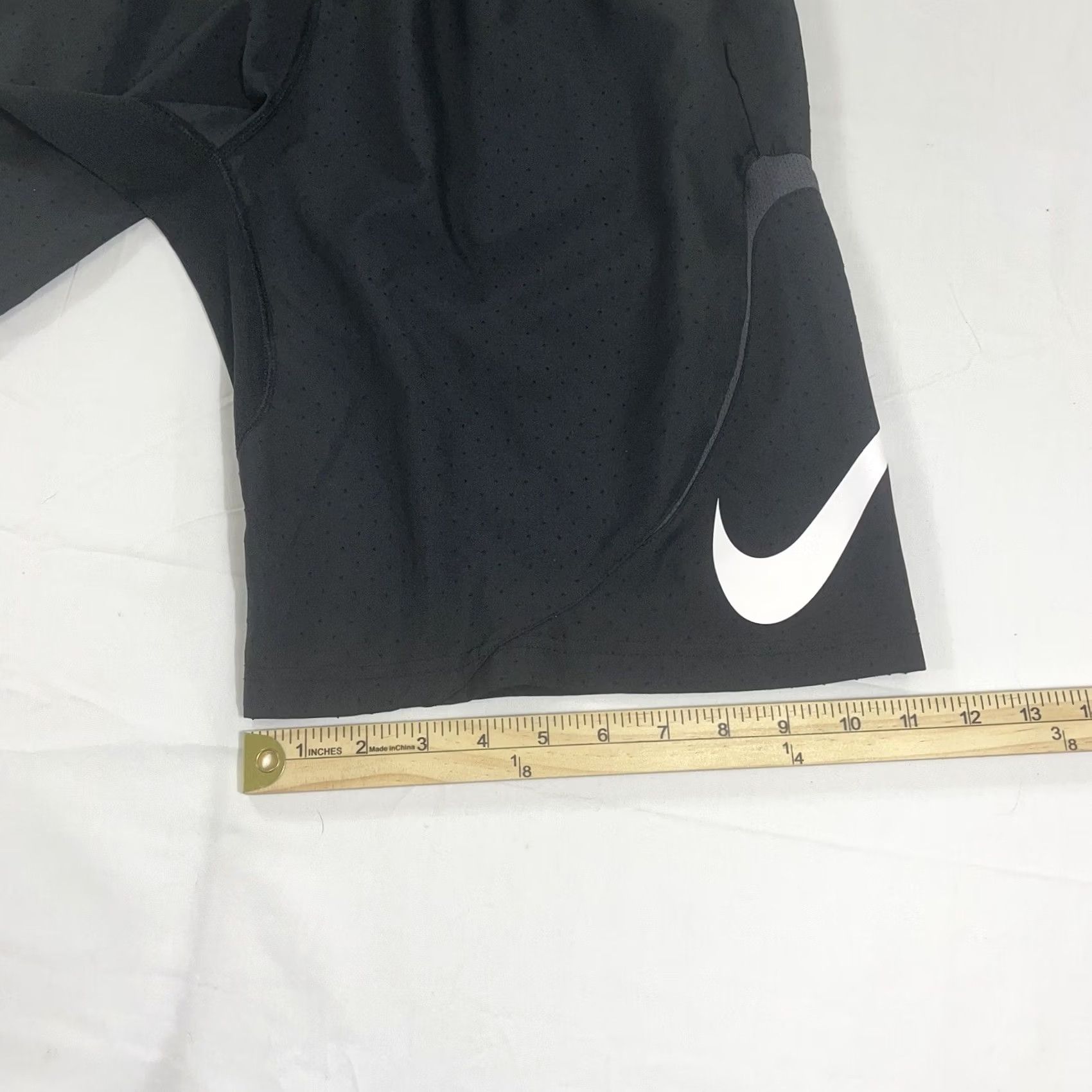 Nike Nike Men's S Untouchable Black White Woven Dri Fit Football Shorts 804339-011 Size US 29 - 4 Thumbnail