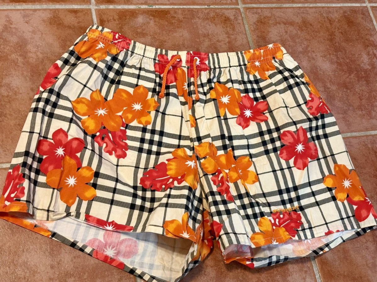 Burberry Burberry swim trunks nova check with vivid floral Size US 36 / EU 52 - 6 Thumbnail