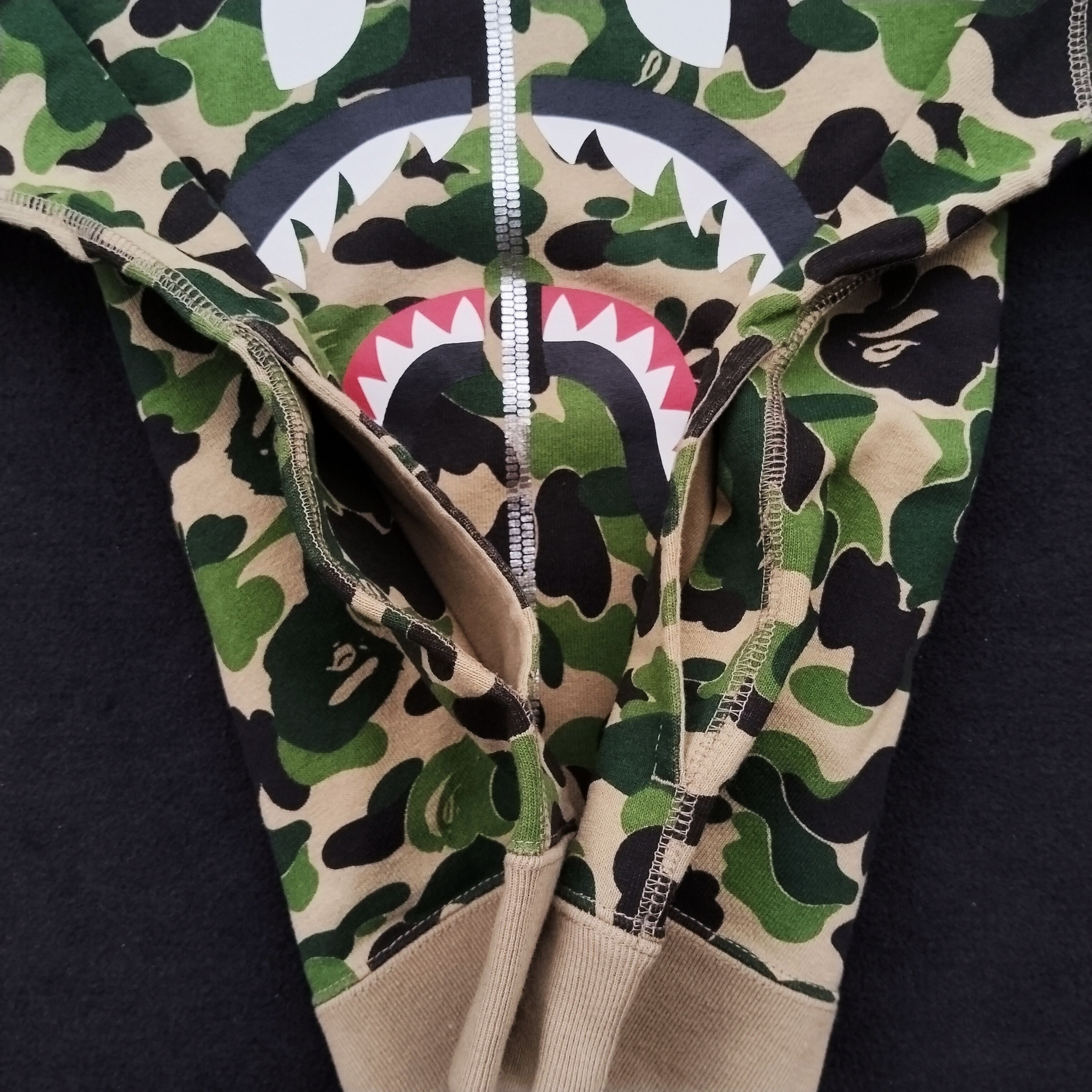 Bape Bape Kids Shark Camo Pullover Hoodie Size ONE SIZE - 3 Thumbnail