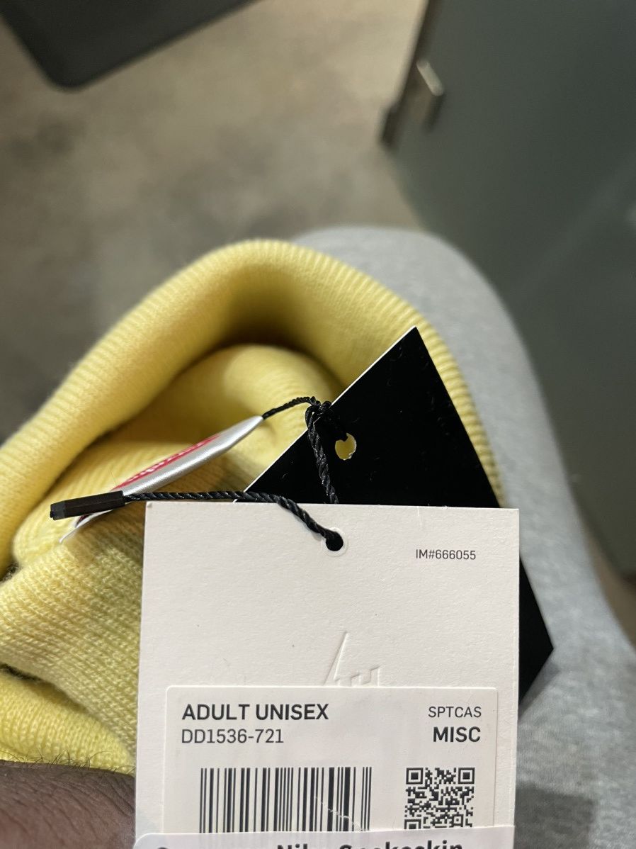 Supreme Supreme Nike Snakeskin Beanie Pale Yellow Size ONE SIZE - 6 Thumbnail