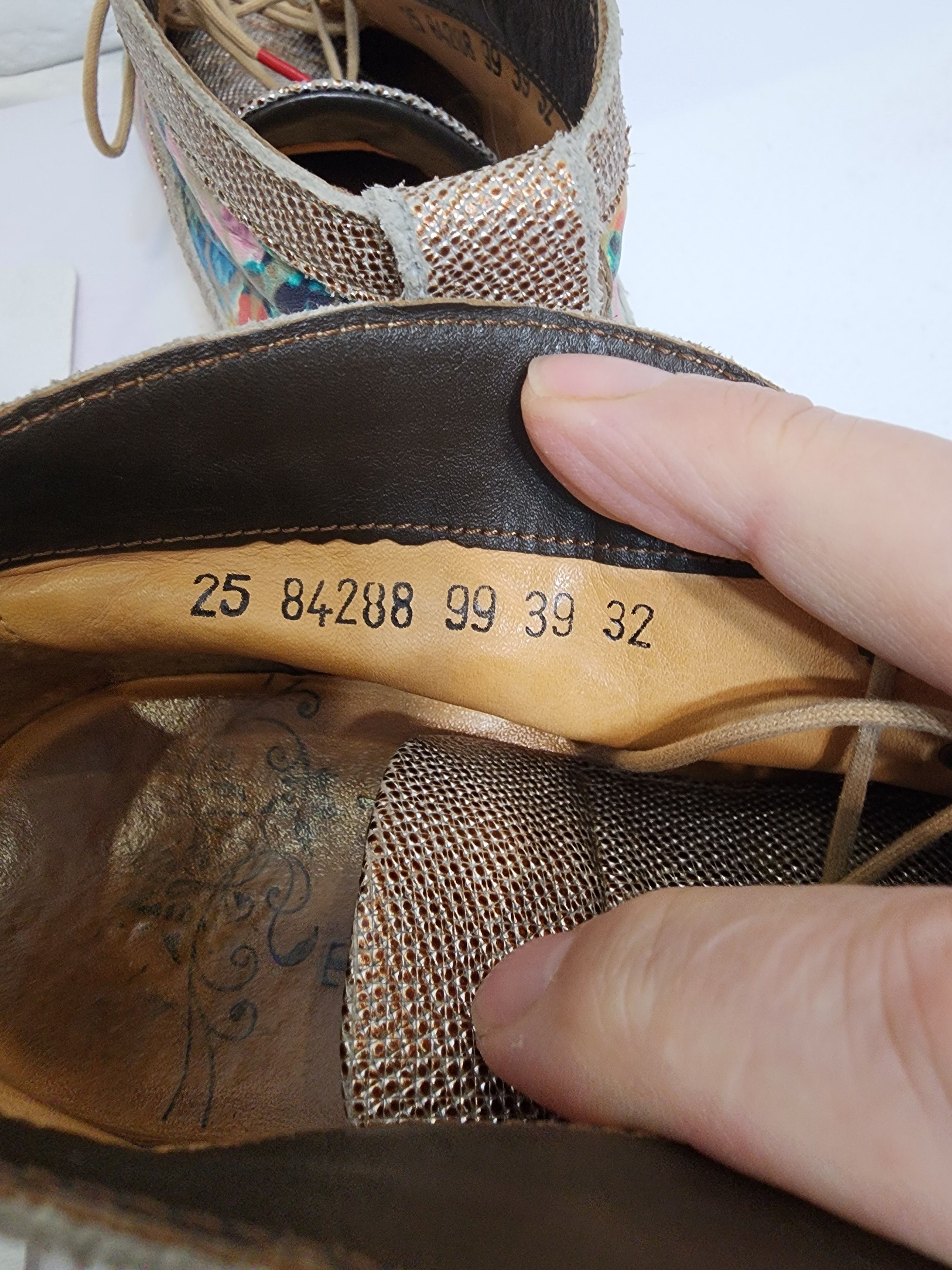 Other Brown Leather Boots: Women's Style Shoes, Size US 9 / IT 39 - 9 Thumbnail