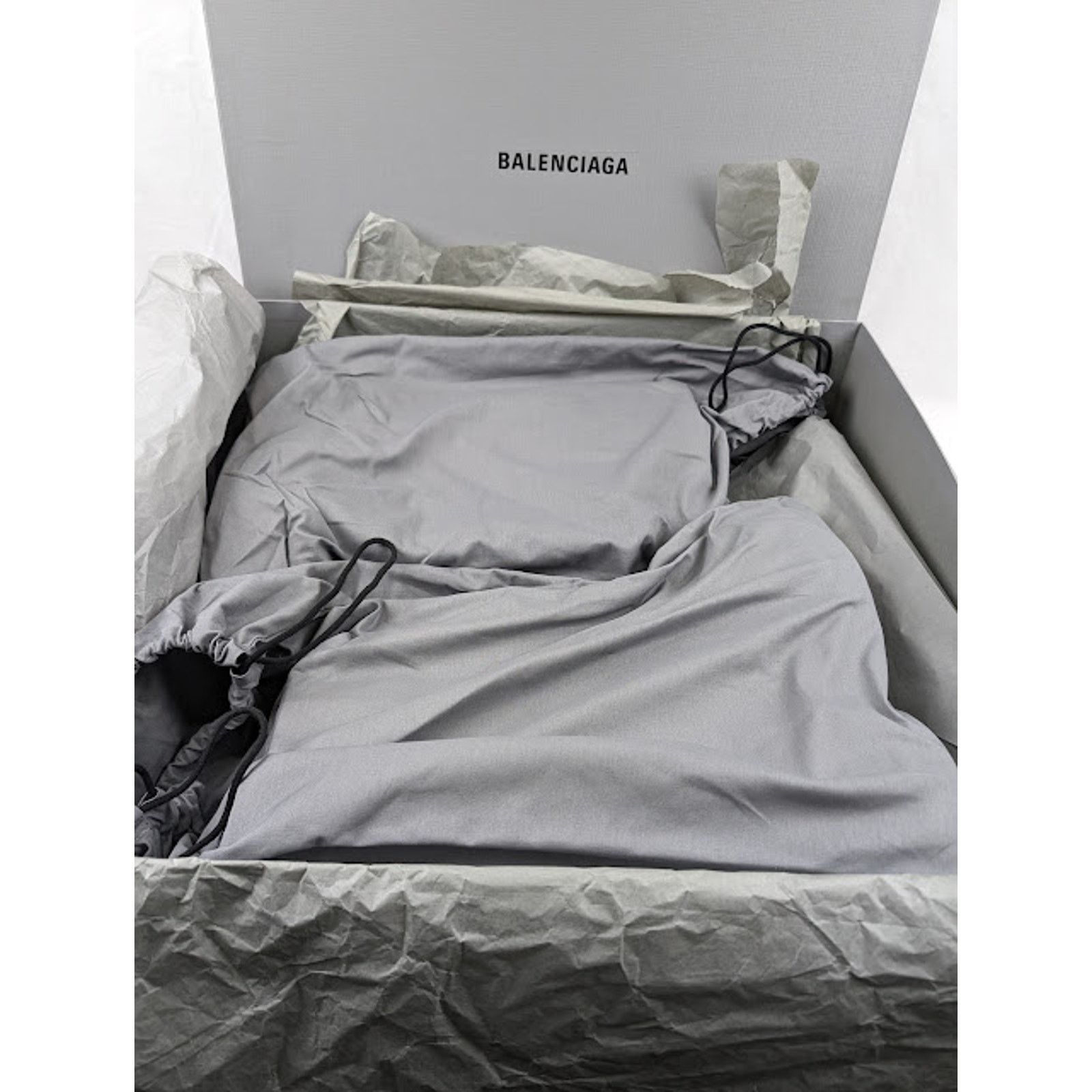 Balenciaga o1rshd1 Crocs Rubber Boots in Beige Size US 10 / EU 43 - 21 Thumbnail