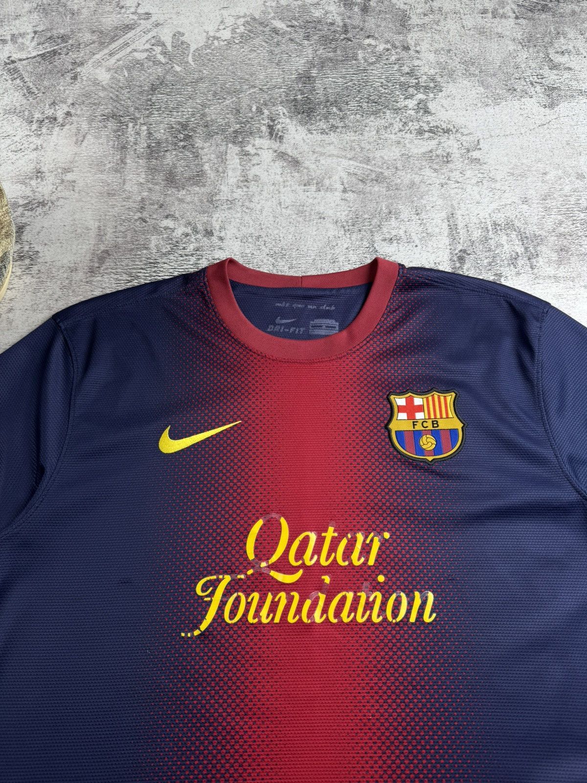 Nike BARCELONA FC 2012 2013 Home Vintage Nike Soccer Football Football Shirt Jersey Size US L / EU 52-54 / 3 - 6 Thumbnail