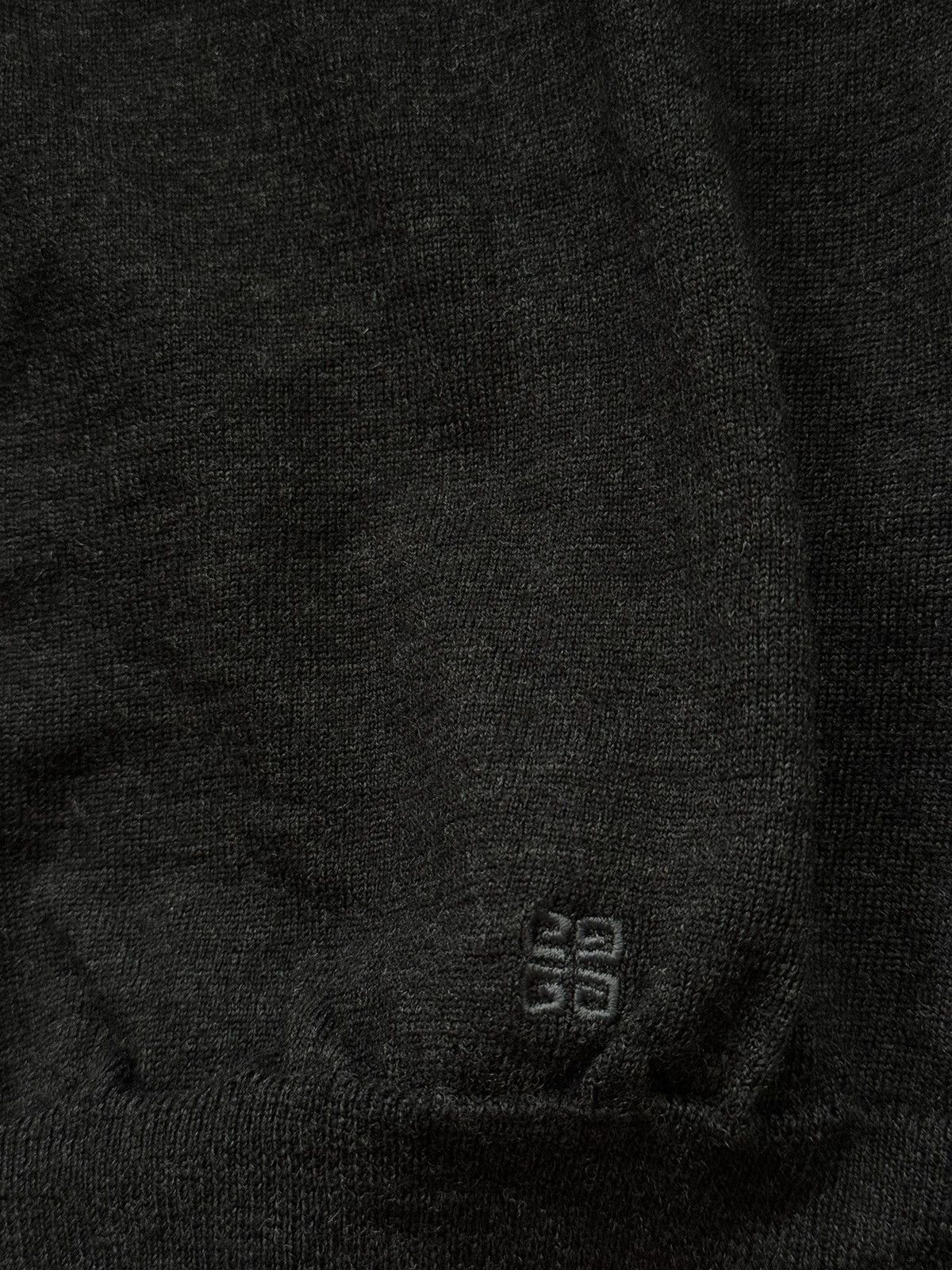 Designer × Givenchy × Vintage Givenchy 1990s vintage wool sweater Size US S / EU 44-46 / 1 - 3 Thumbnail