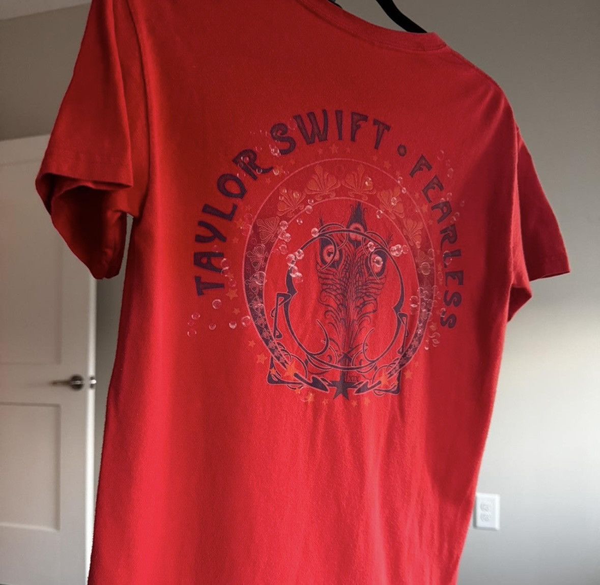 Gildan RARE vintage Taylor swift fearless red t shirt Size S / US 4 / IT 40 - 8 Thumbnail