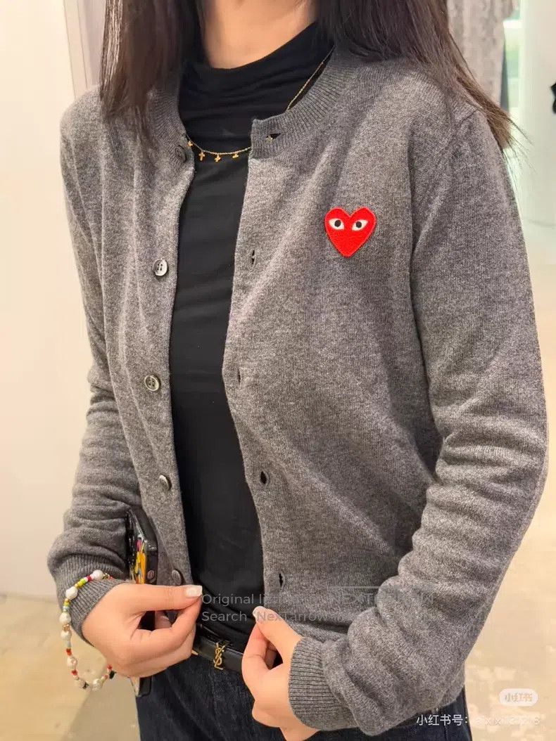 Comme des Garcons Comme Des Garcons Classic red heart grey wool cardigan Size S / US 4 / IT 40 - 2 Thumbnail