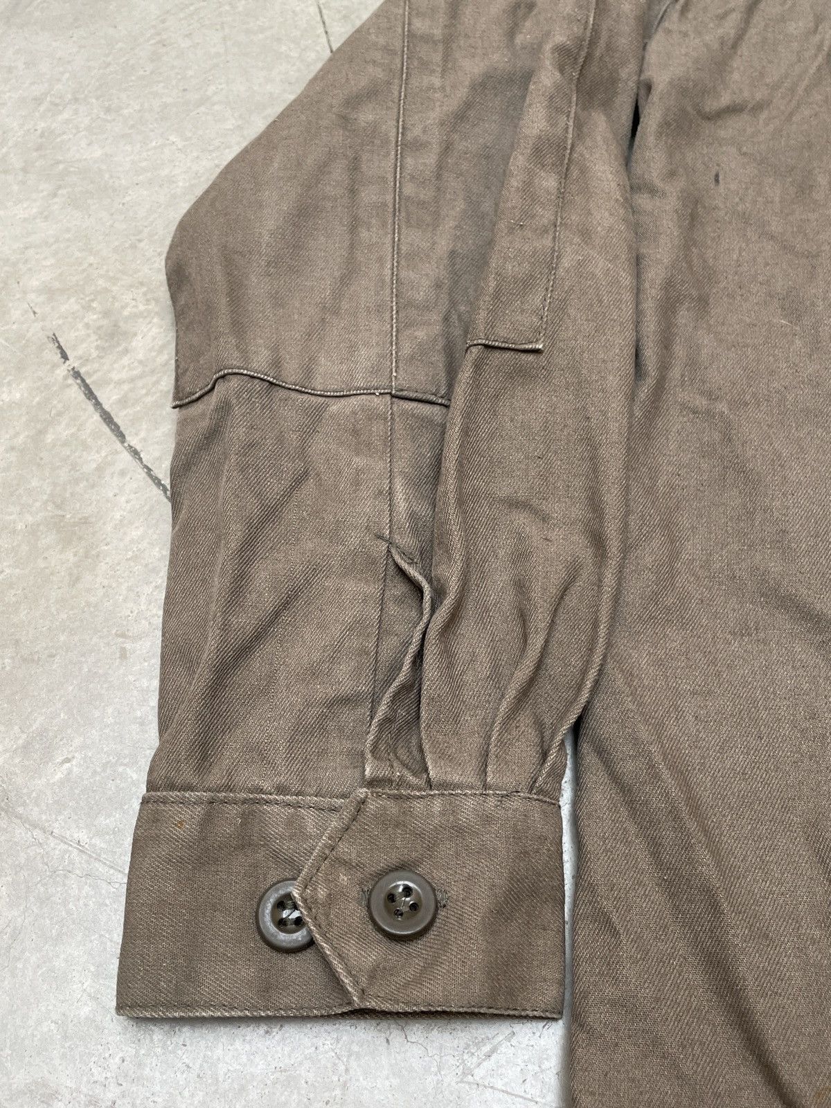 Vintage Vintage Military Utility Field Shirt 2004 Brown Cotton Sz. L Size US L / EU 52-54 / 3 - 6 Thumbnail
