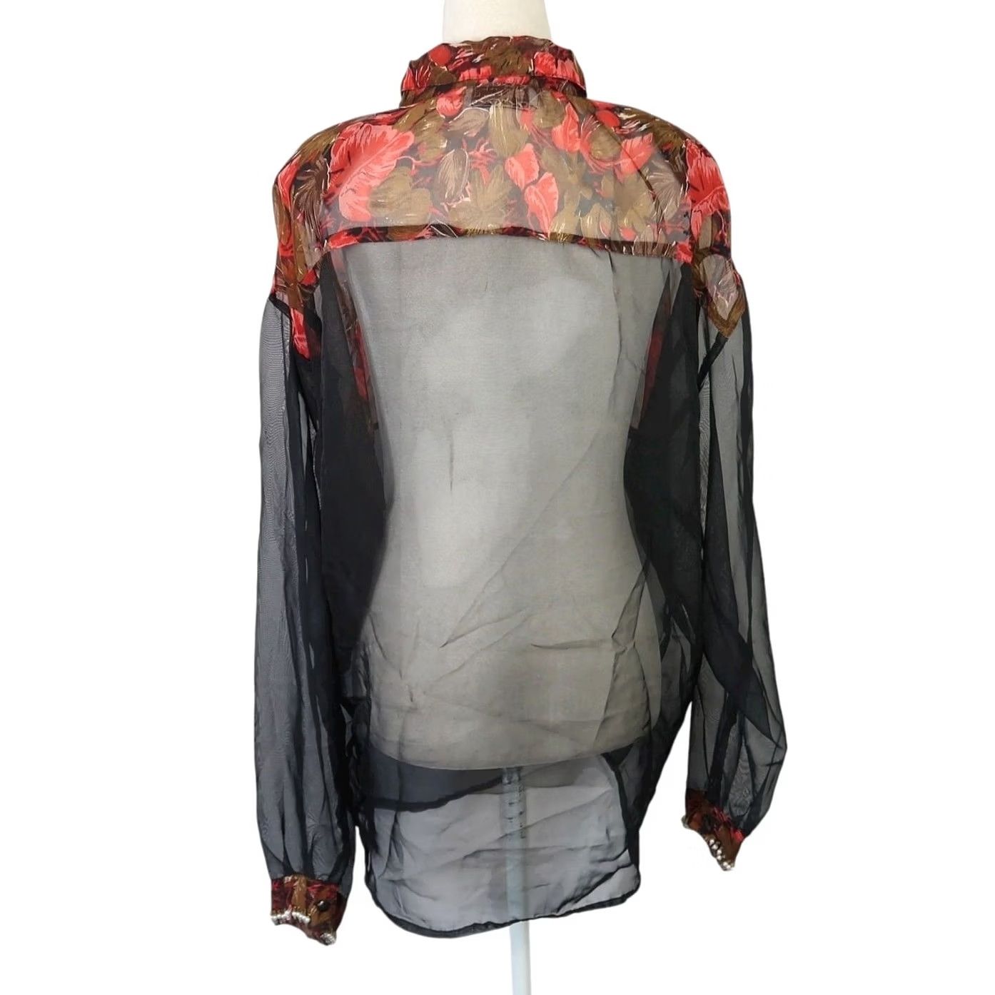 Vintage VINTAGE Leena Studio Sheer Black Red Floral Bead Button-Down Top L Womens Size L / US 10 / IT 46 - 4 Thumbnail