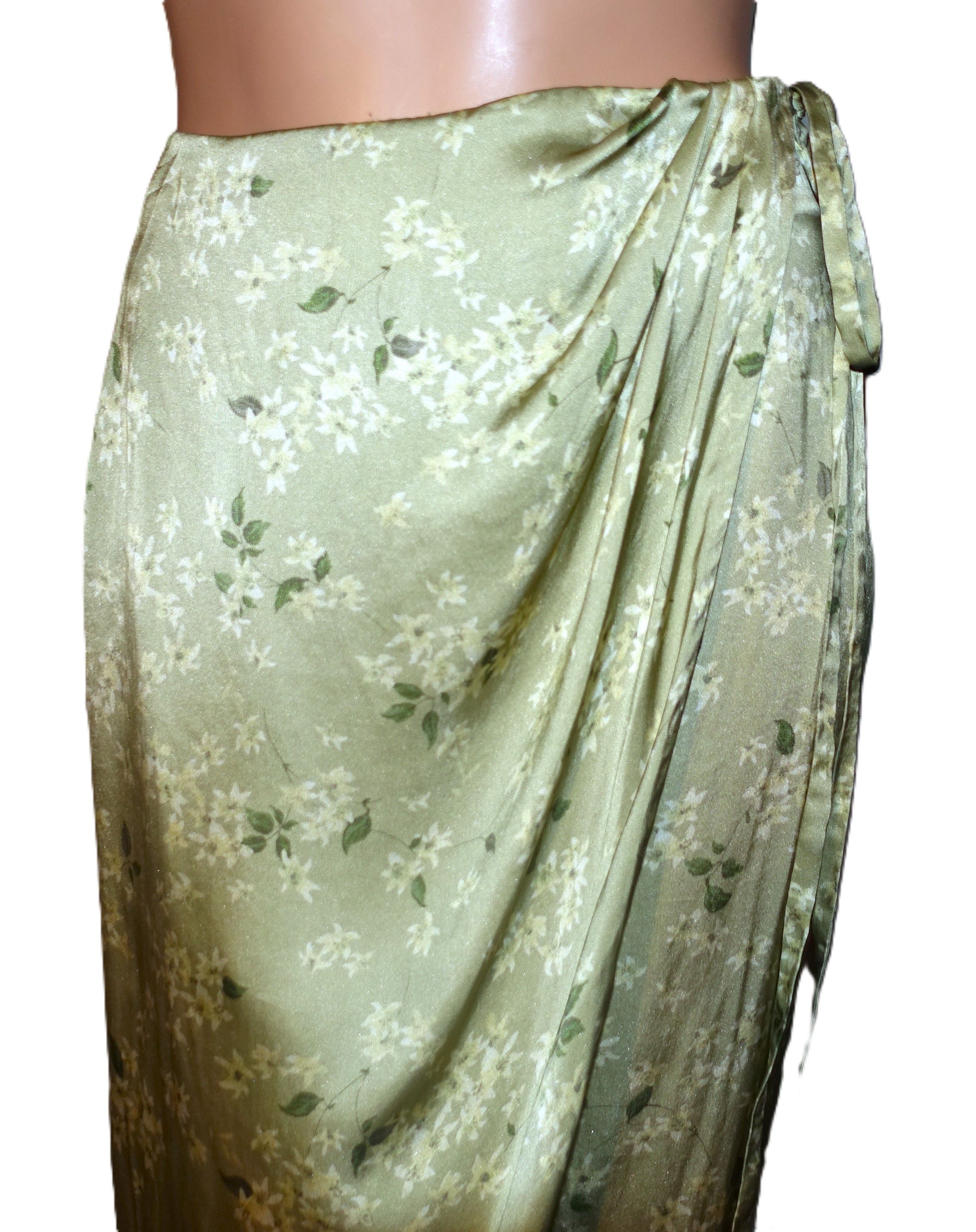 Rebecca Taylor Rebecca Taylor Green Silk Floral Wrap Skirt 0 Size 24" / US 00 / IT 34 - 3 Thumbnail