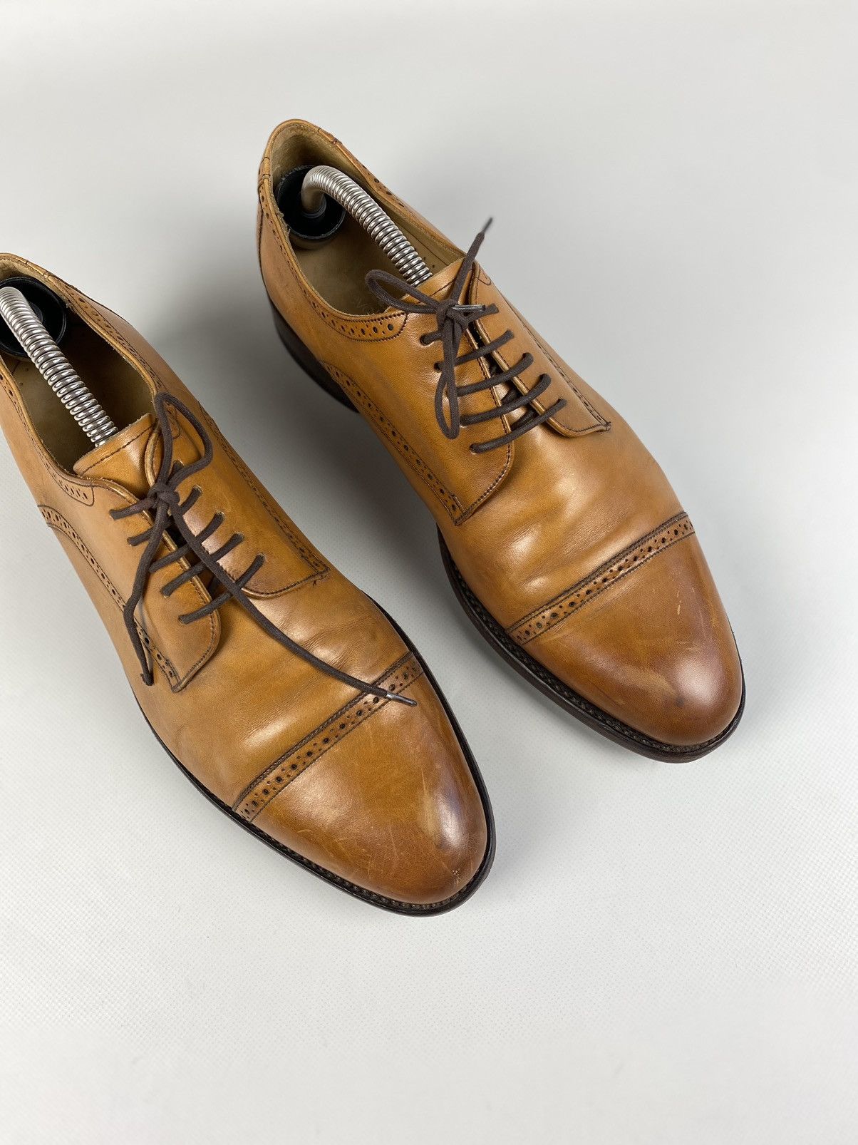 Loake Loake Guilhall men’s leather Oxford formal shoes Size US 9.5 / EU 42-43 - 6 Thumbnail