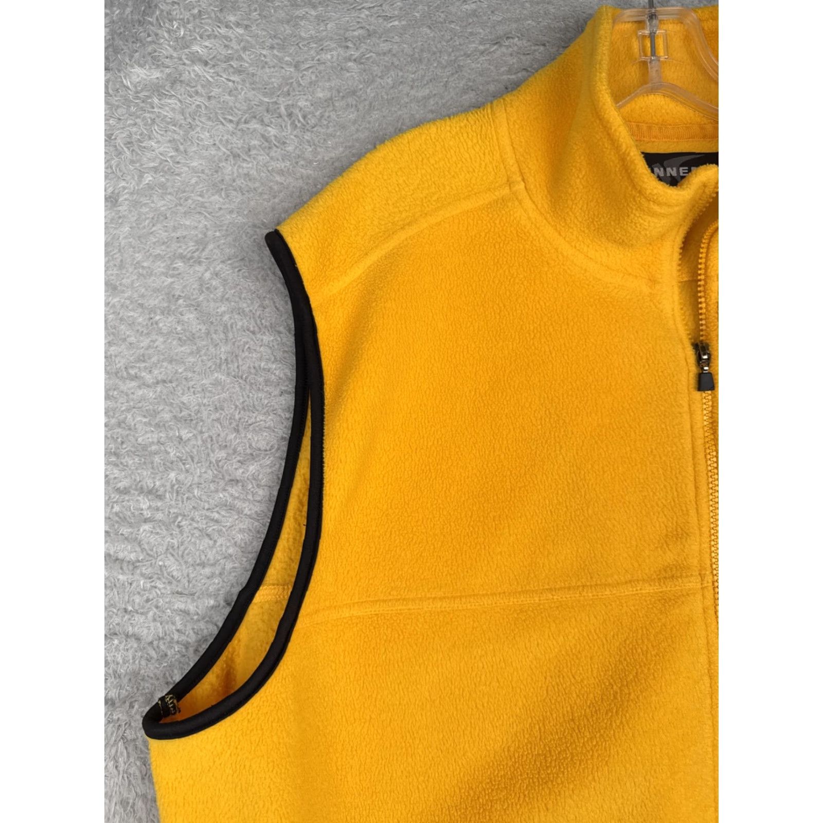 Vintage Winners Tech Vest Mens L Yellow Fleece Full Zip Sleeveless Outdoor Casual Clothing Size US L / EU 52-54 / 3 - 3 Thumbnail