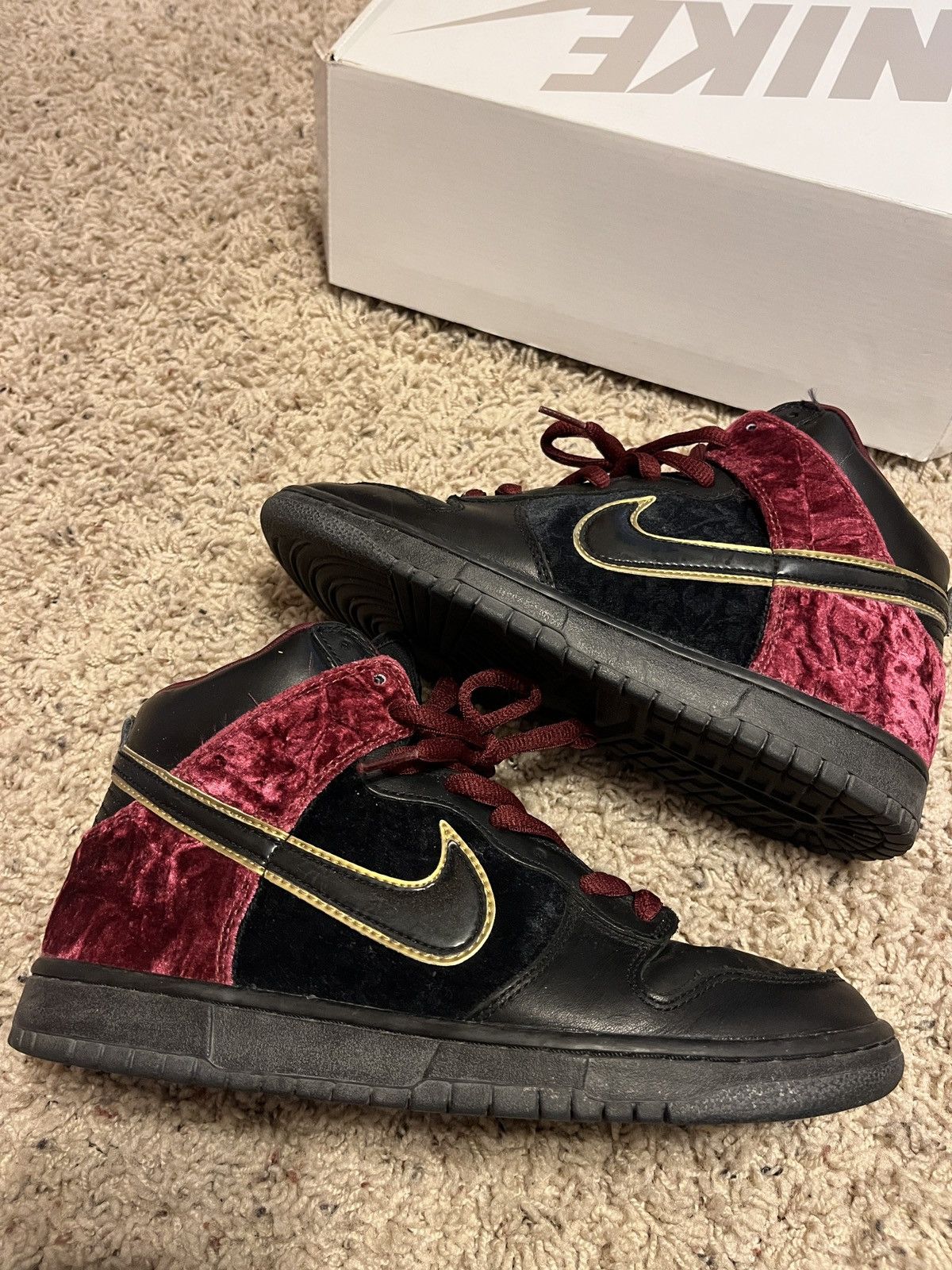 Bloody sunday best sale nike sb