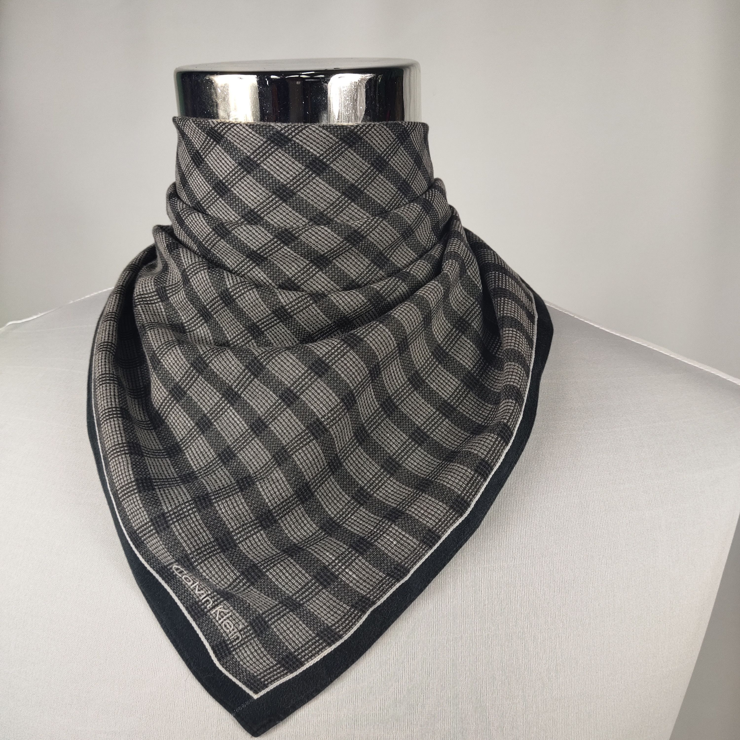 Calvin Klein Handkerchief / Neckerchief / Bandana FZ155