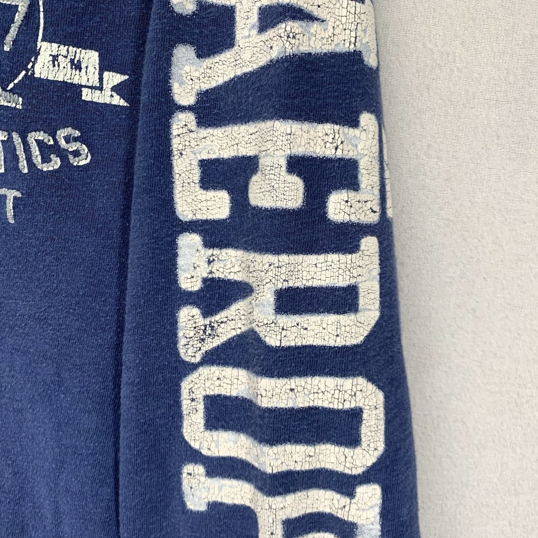 Vintage VINTAGE Aéropostale T-Shirt Mens L Blue Long Sleeve Distressed Graphic Print Ivy Adventure Time 90s Preppy Heavyweight Cotton Knit Embroidered Logo Size US L / EU 52-54 / 3 - 6 Thumbnail
