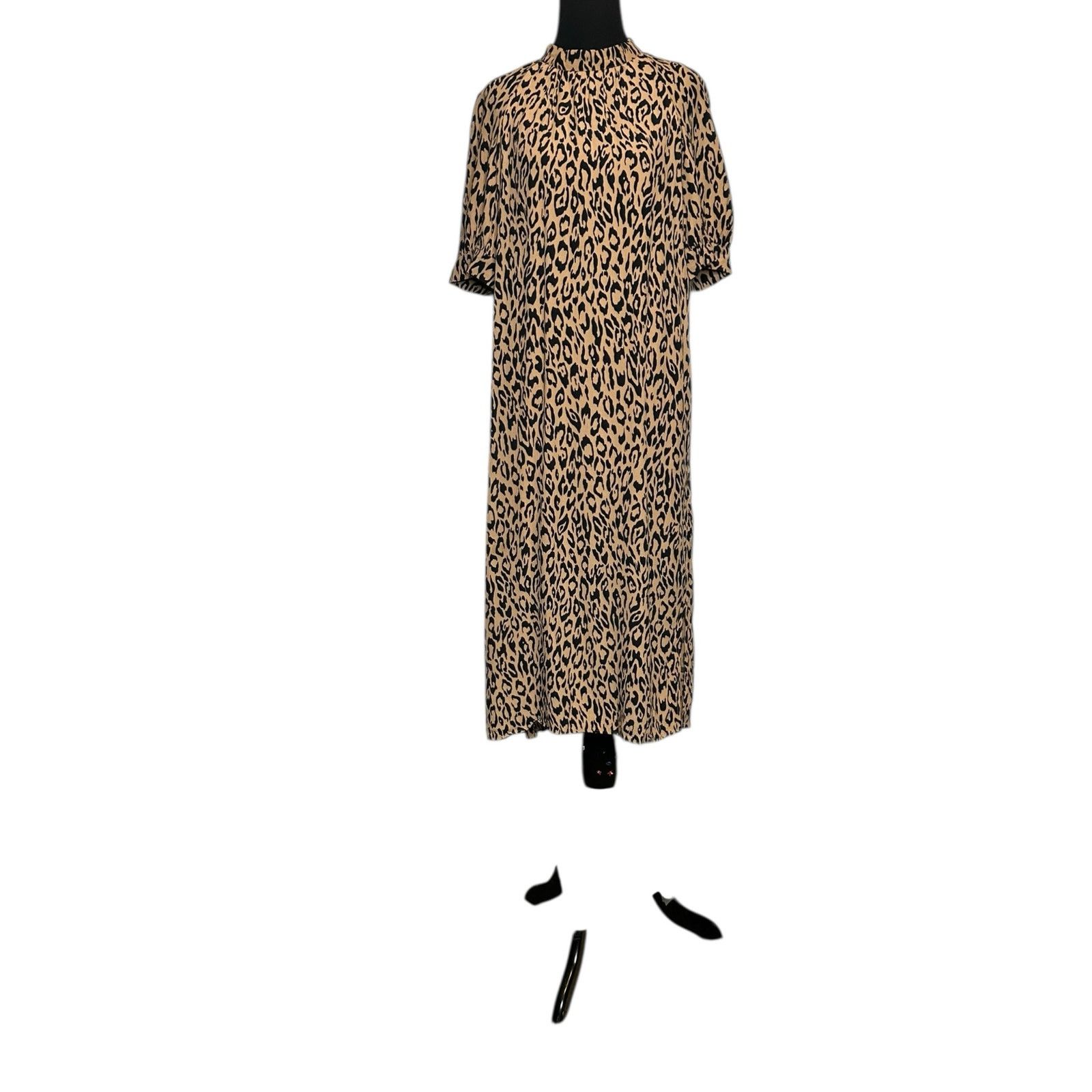 Anthropologie Anthropologie Leopard Print Short Sleeves Midi Dress size XS Size XS / US 0-2 / IT 36-38 - 12 Thumbnail