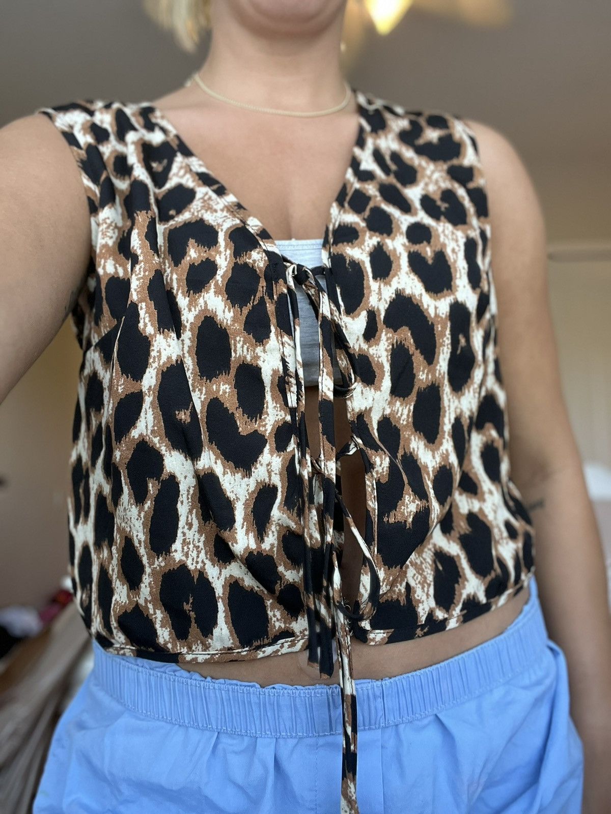 Forever 21 Leopard print bow low crop top Size M / US 6-8 / IT 42-44 - 3 Thumbnail