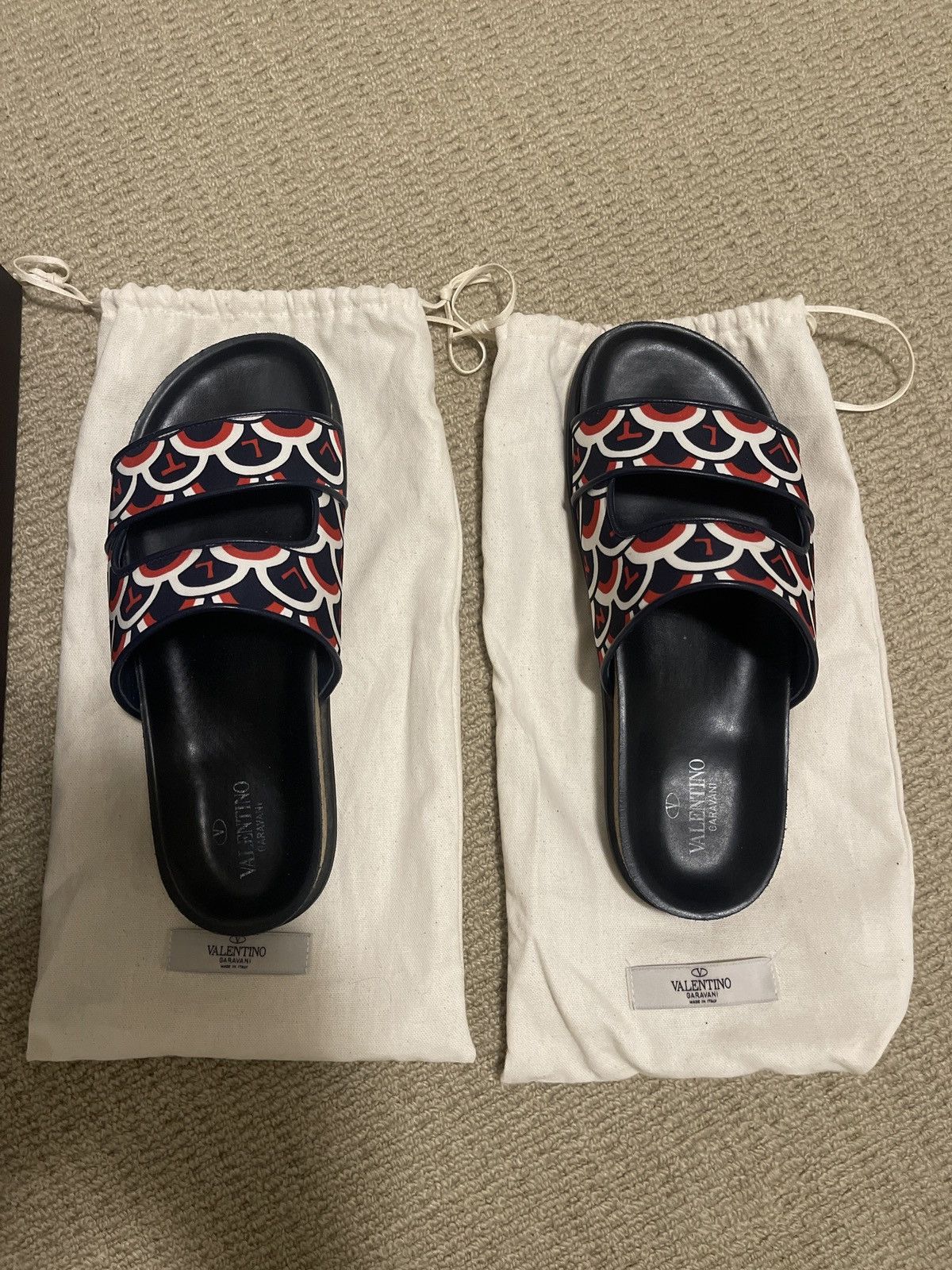Valentino Valentino scale print slides Size US 10 / EU 43 - 3 Thumbnail
