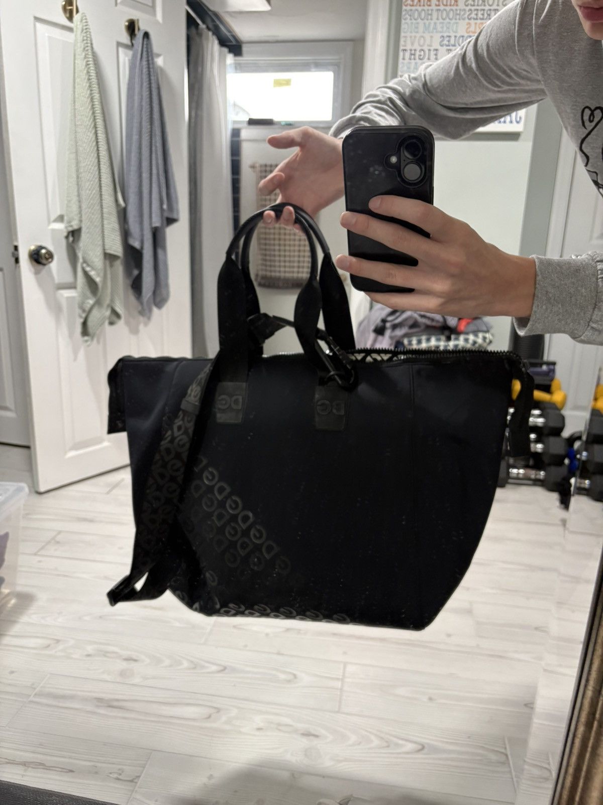 Dolce & Gabbana Dolce & Gabbana black neoprene DG logo duffle / holdall Size ONE SIZE - 11 Thumbnail
