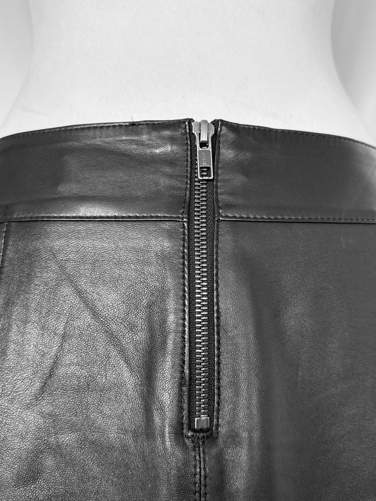 Helmut Lang Archive Helmut Lang Leather Skirt Size 28" / US 6 / IT 42 - 4 Thumbnail