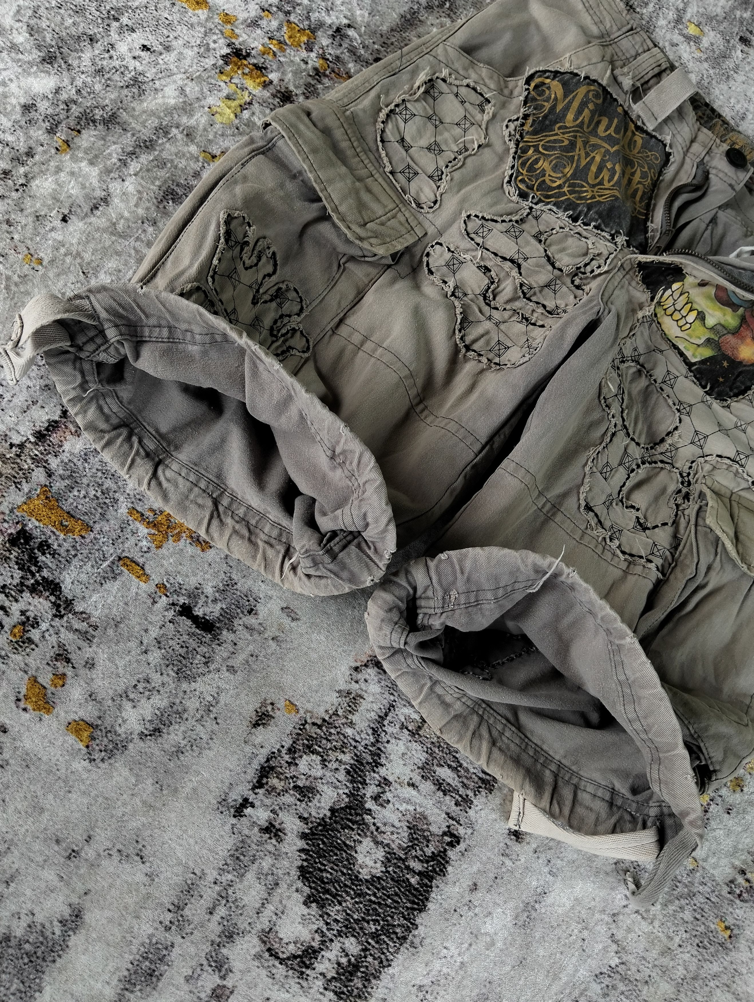Hysteric Glamour Minute Mirth Skull Tattoo Embroidered Jorts Cargo Shorts Size US 29 - 4 Thumbnail