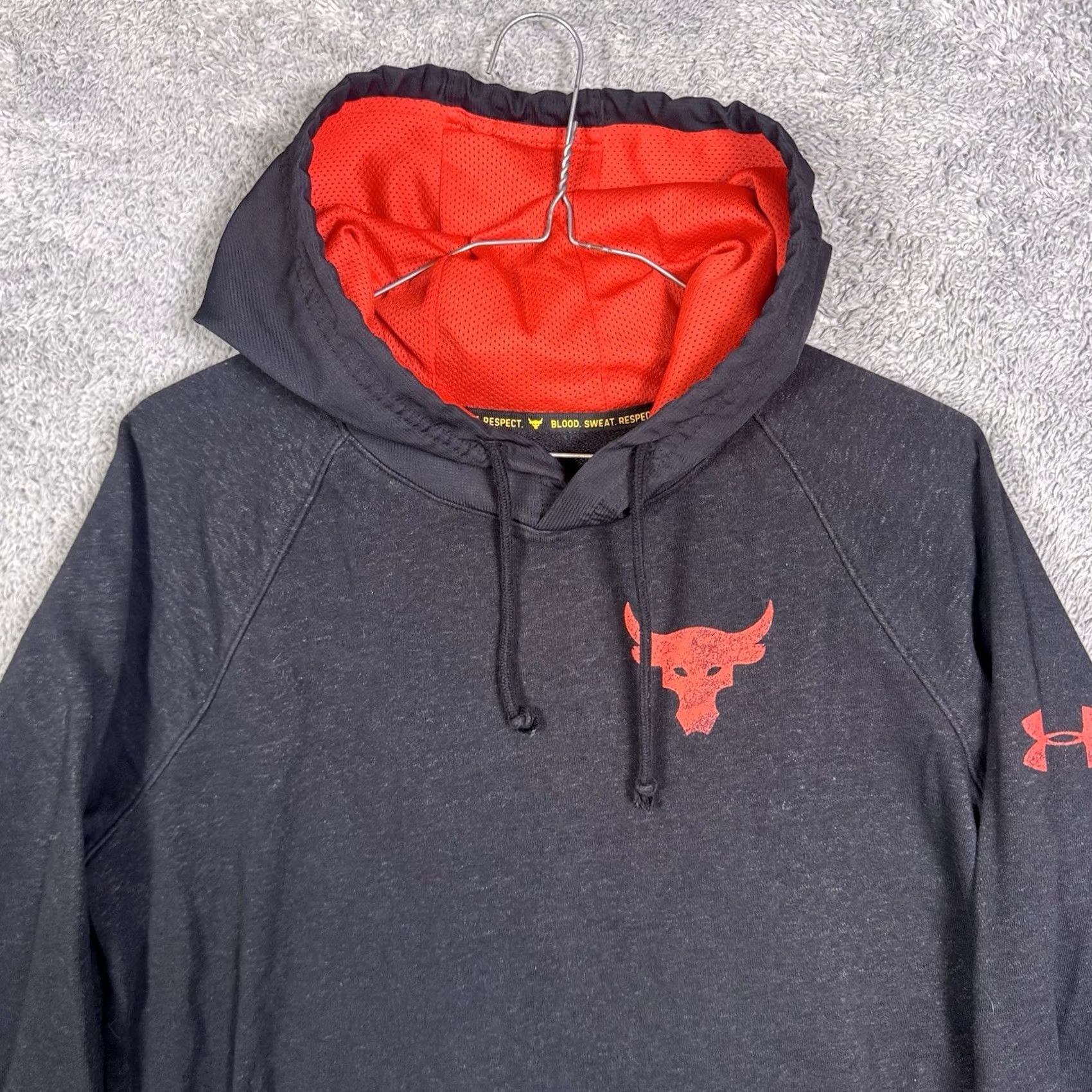 Under Armour Under Armour Project Rock Hoodie Mens M Pullover Snake Tech Sweatshirt Red Graphic Print Size US M / EU 48-50 / 2 - 4 Thumbnail