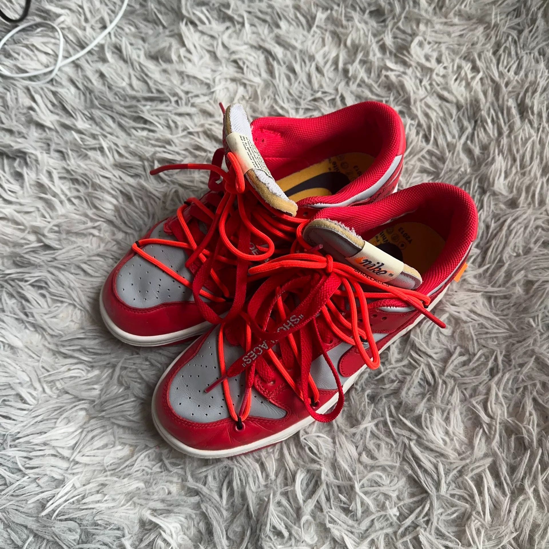 Off-White Off-White Red Lowtop Sneakers 40 Men Size US 7.5 / EU 40-41 - 1 Thumbnail