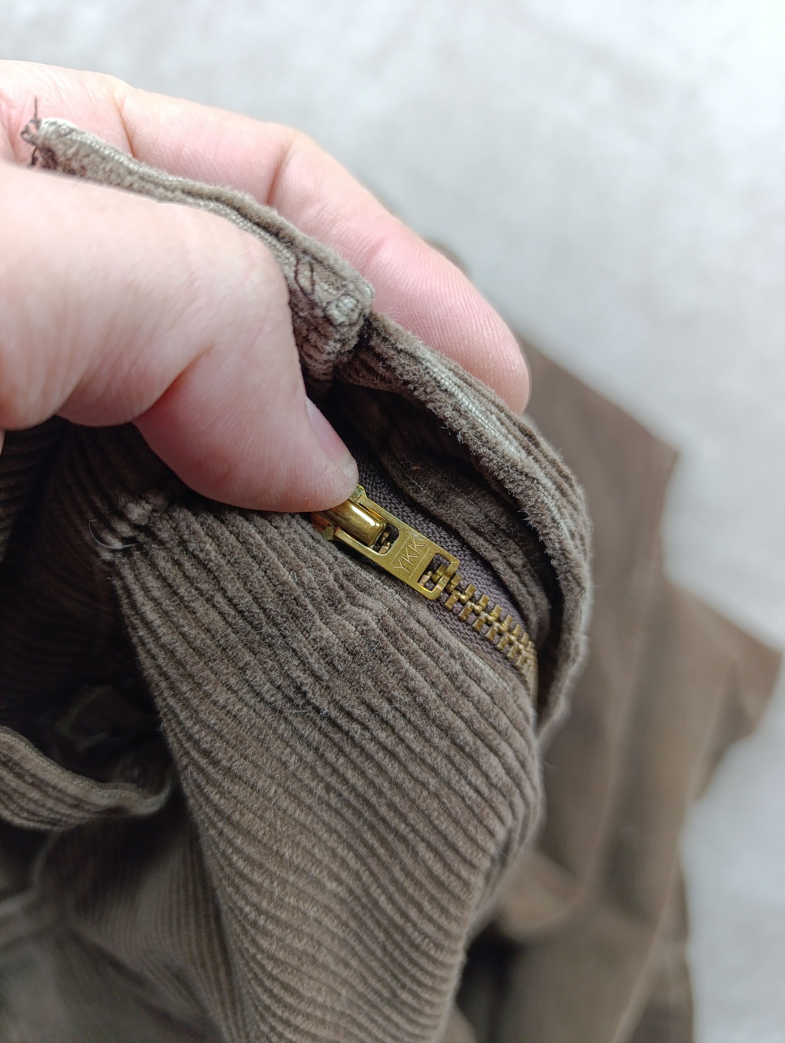 Levi's Vintage Clothing Vintage 70s Levi’s 630 Corduroy Pants Brown Made in France Size US 32 / EU 48 - 14 Thumbnail