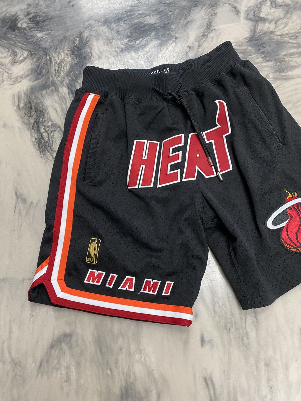 Just Don Just Don Miami Heat shorts black red small authentic rare Size US 32 / EU 48 - 2 Thumbnail