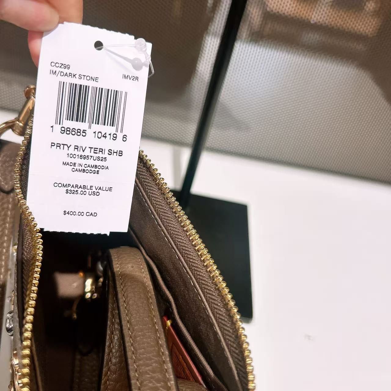 Coach Teri Shoulder Bag With Rivets CCZ99 Size ONE SIZE - 6 Thumbnail