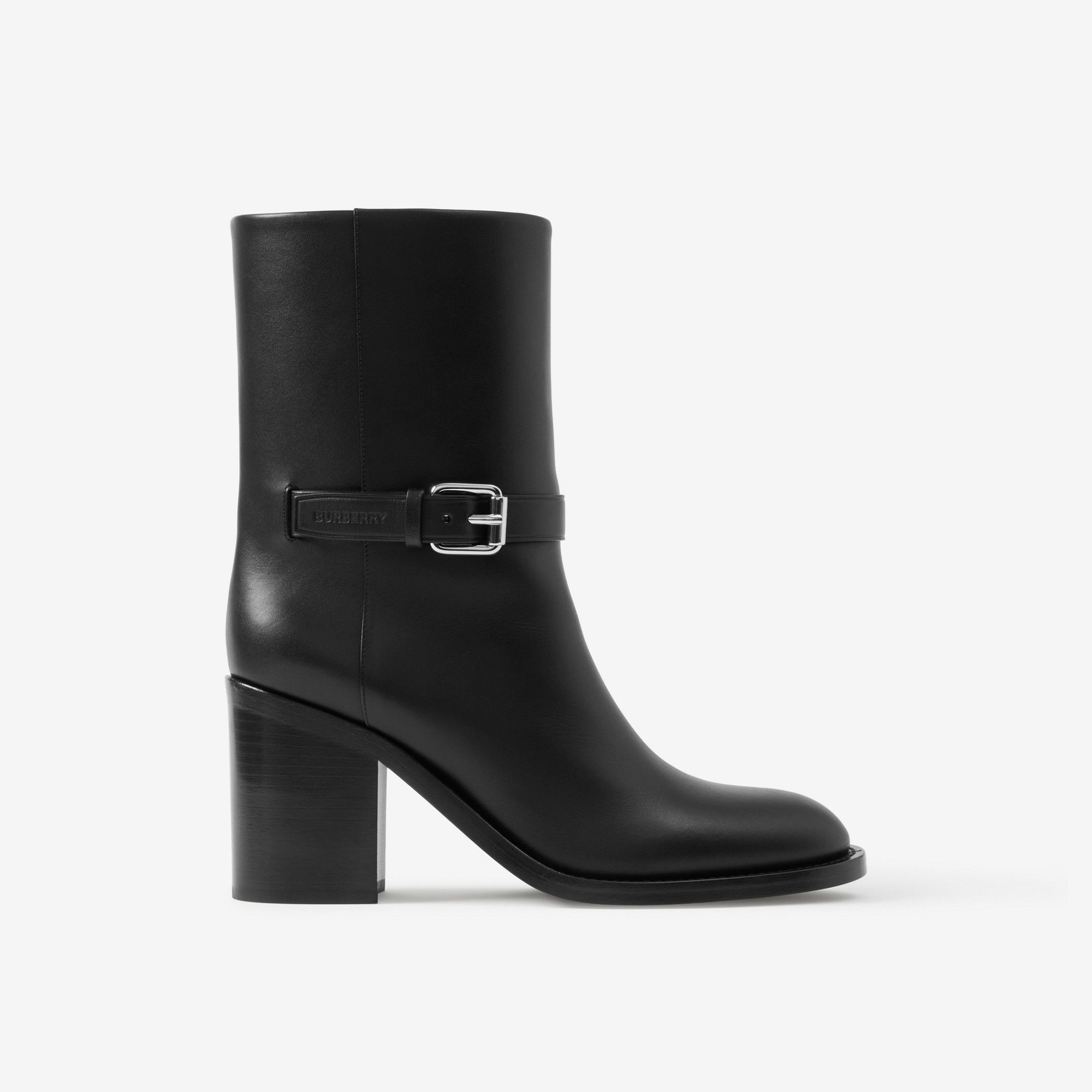 o1w1db10125 Leather Ankle Boots in Black