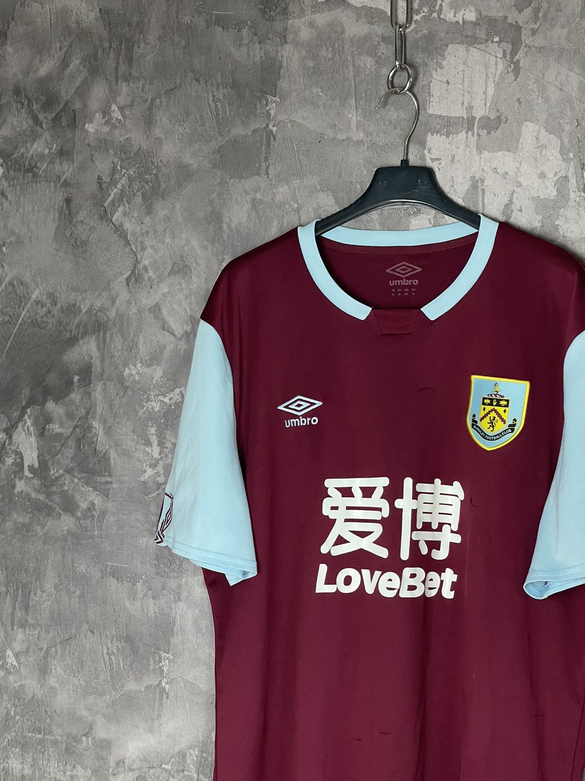 Umbro Burnley 2020 Home Football Shirt Umbro Soccer Jersey Size XL Size US XL / EU 56 / 4 - 4 Thumbnail