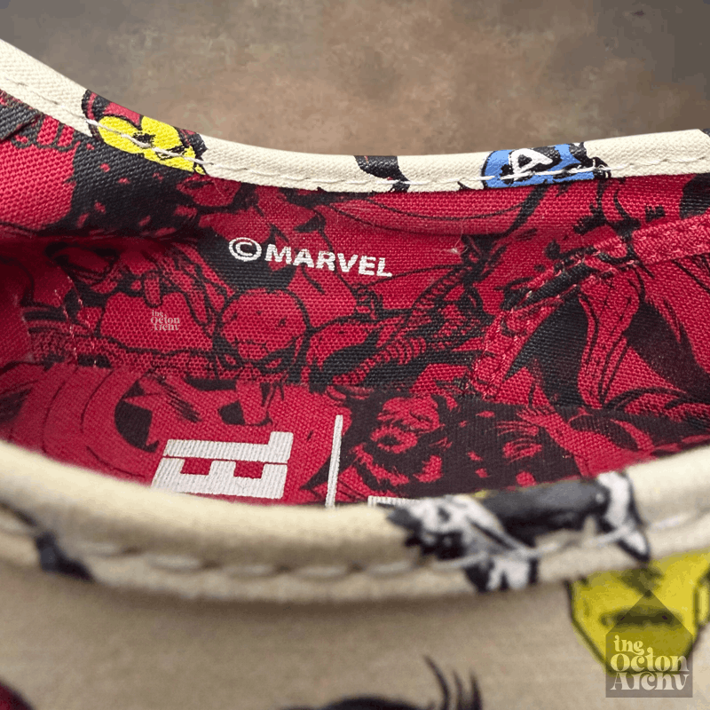 Disney × Vans Vans Authentic x Marvel 'Marvel Heads' 2018 VN0A38EMRNU Used Size US 10 / EU 43 - 9 Thumbnail