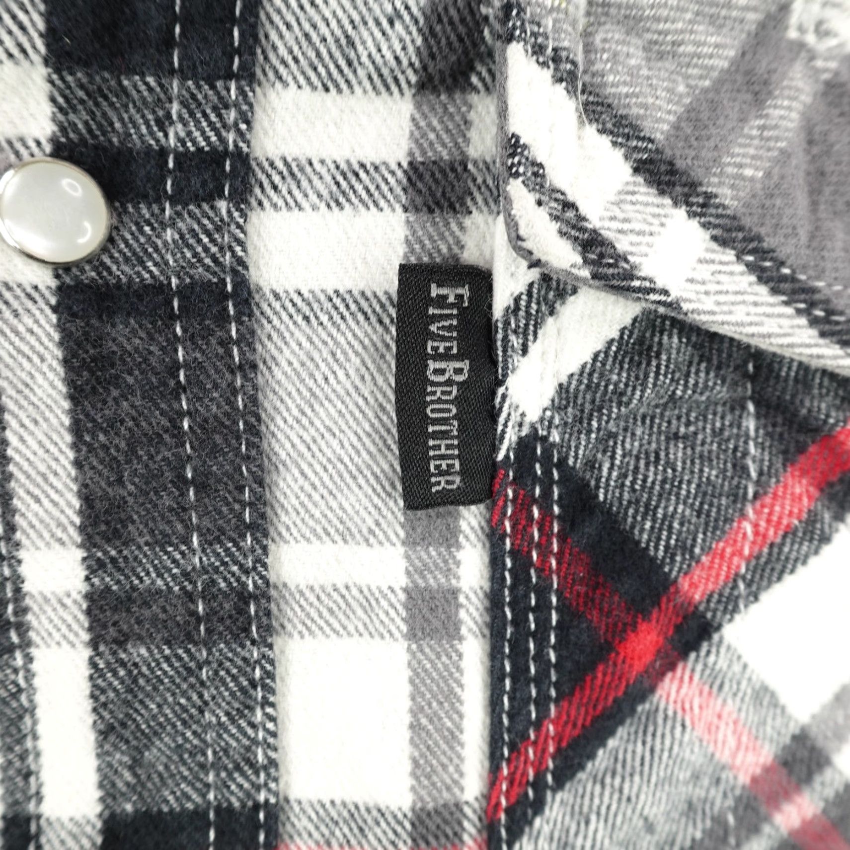 Vintage VINTAGE Five Brother Shirt Mens Medium Gray Plaid Flannel Pearl Snap Western Utility Long Sleeve Casual Workwear 90s Cowboys Mens Size US M / EU 48-50 / 2 - 4 Thumbnail