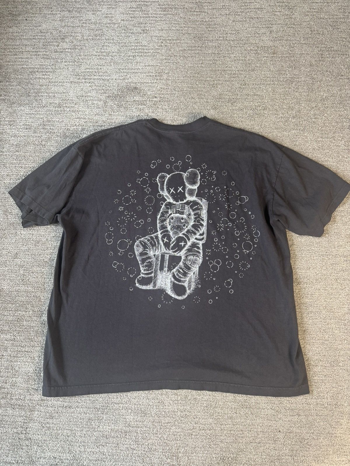 Kaws × Kid Cudi KAWS x Kid Cudi Exclusive Tee Size US XL / EU 56 / 4 - 3 Thumbnail