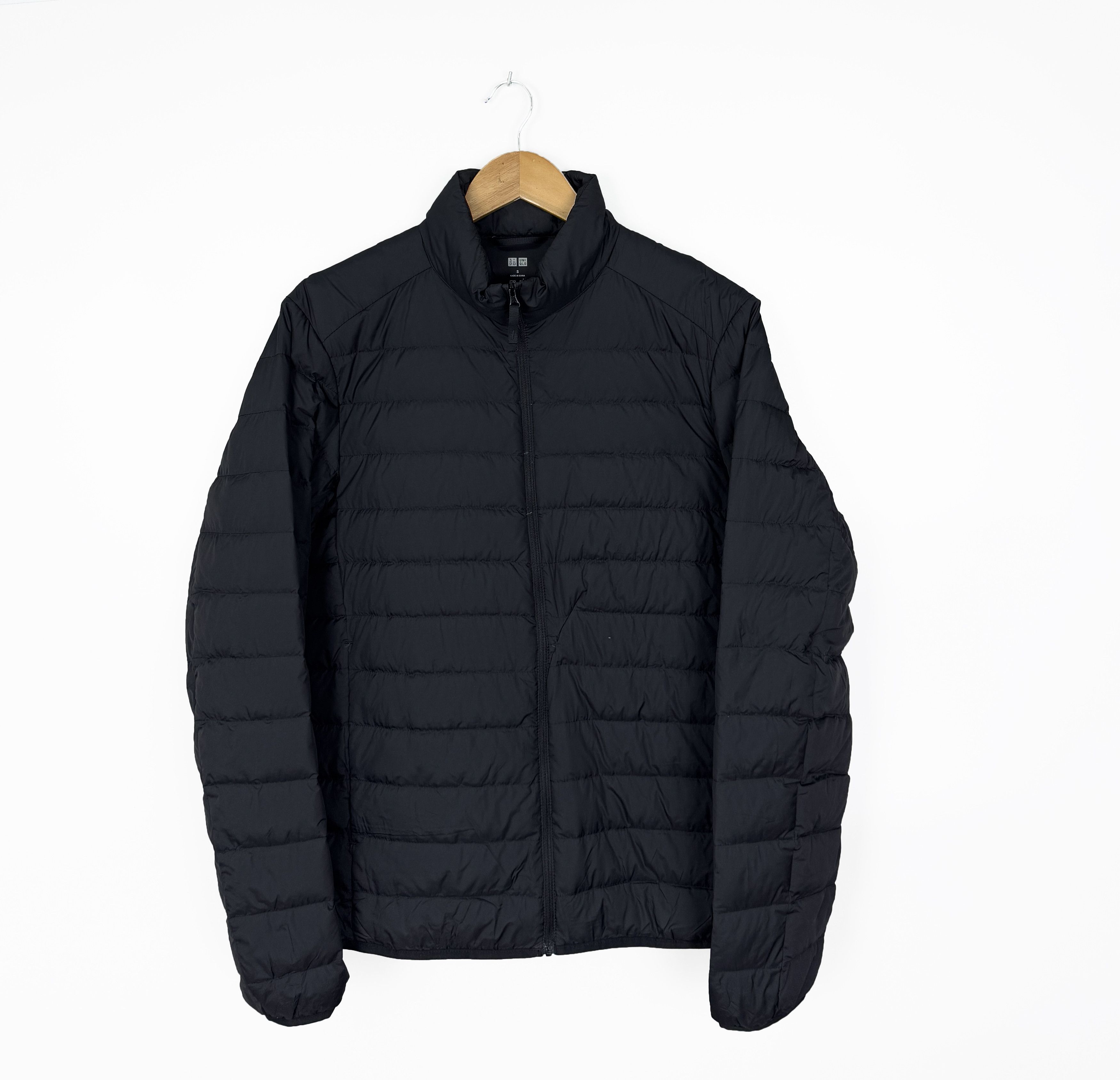 Uniqlo UNIQLO Nylon Ultra Light Puffer Down Black Jacket Size US S / EU 44-46 / 1 - 1 Thumbnail