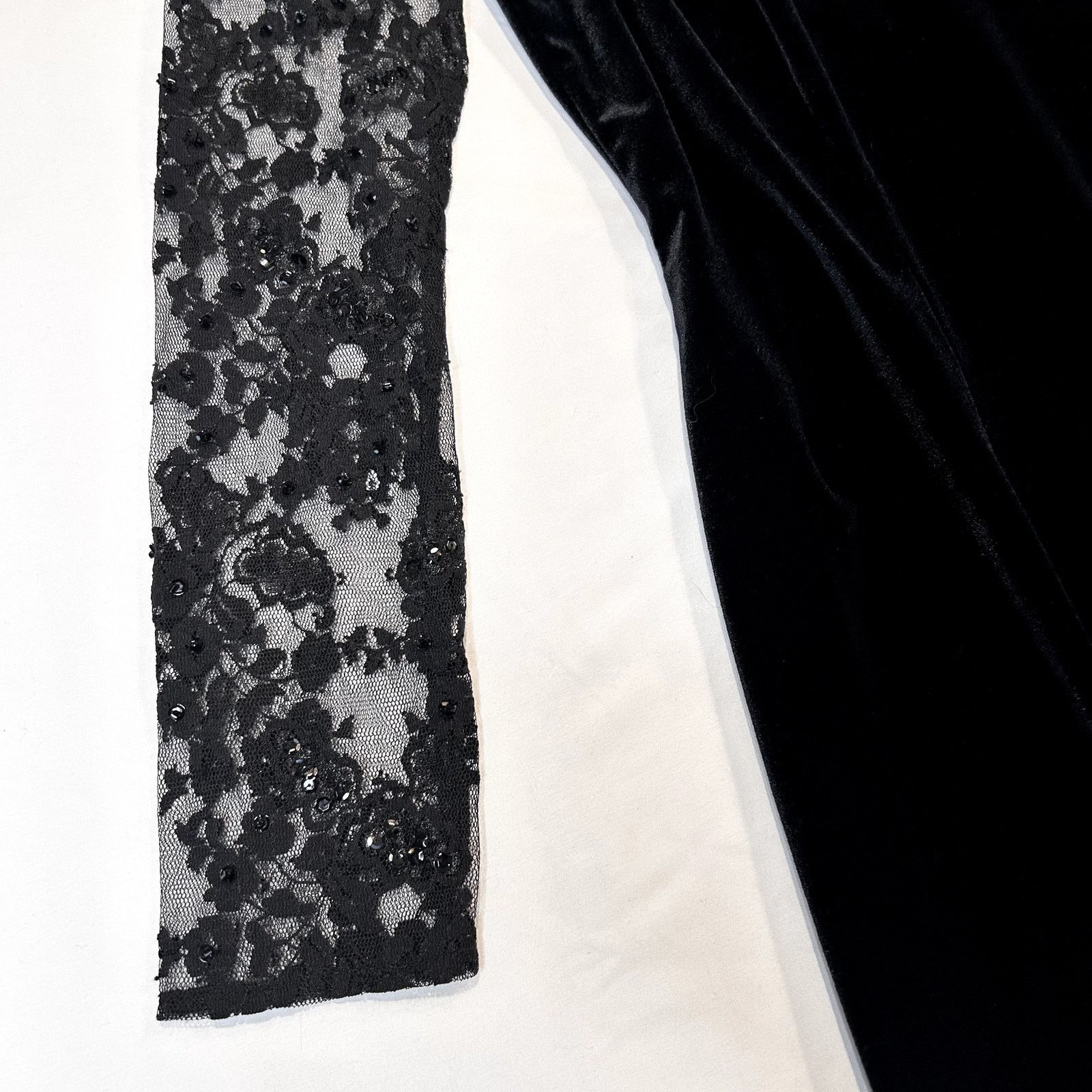 Other Vintage Jessica Howard Black Velvet Dress Lace Sleeves 6 Size M / US 6-8 / IT 42-44 - 4 Thumbnail