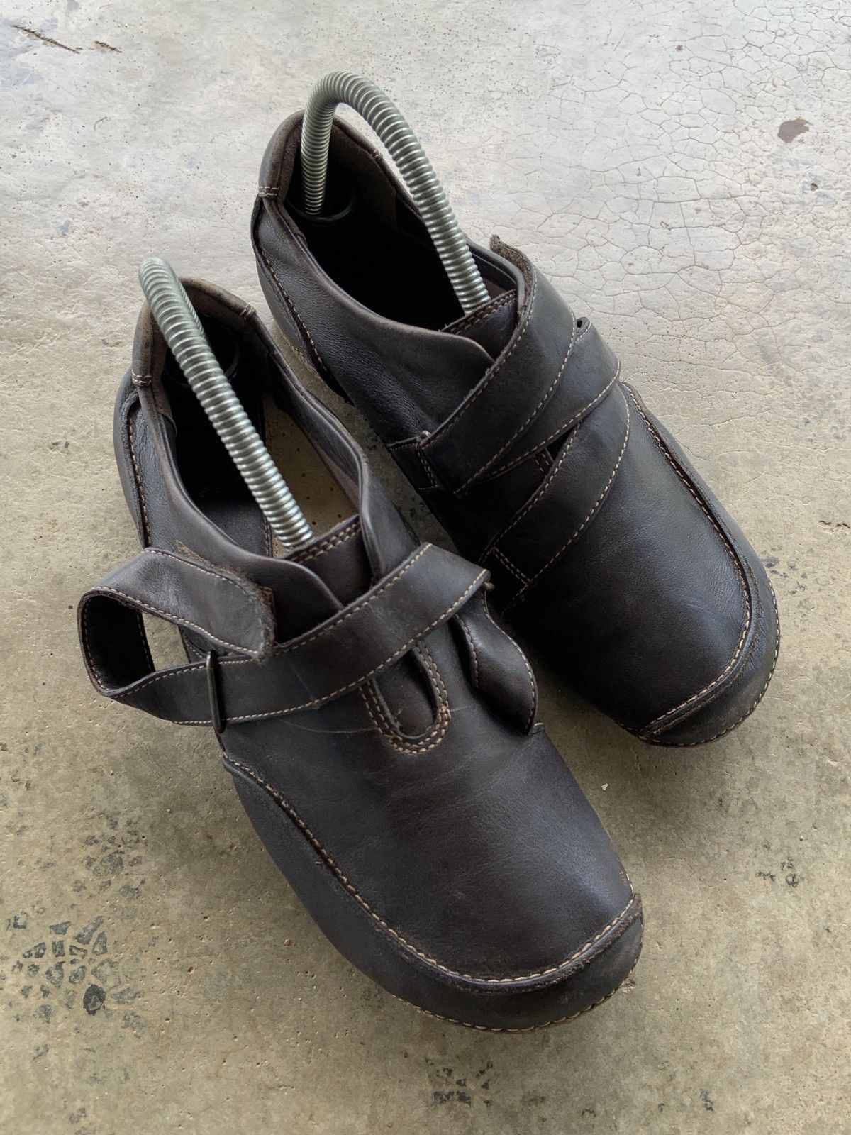 Clarks Clarks Active Air Ladies Brown Comfortable Hook & Loop Shoes Size US 5.5 / IT 35.5 - 5 Thumbnail
