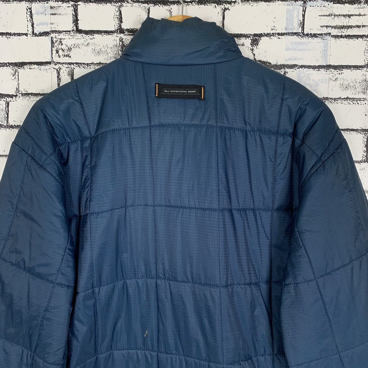Nike ACG Vintage Nike ACG Down Jacket Size US L / EU 52-54 / 3 - 7 Thumbnail