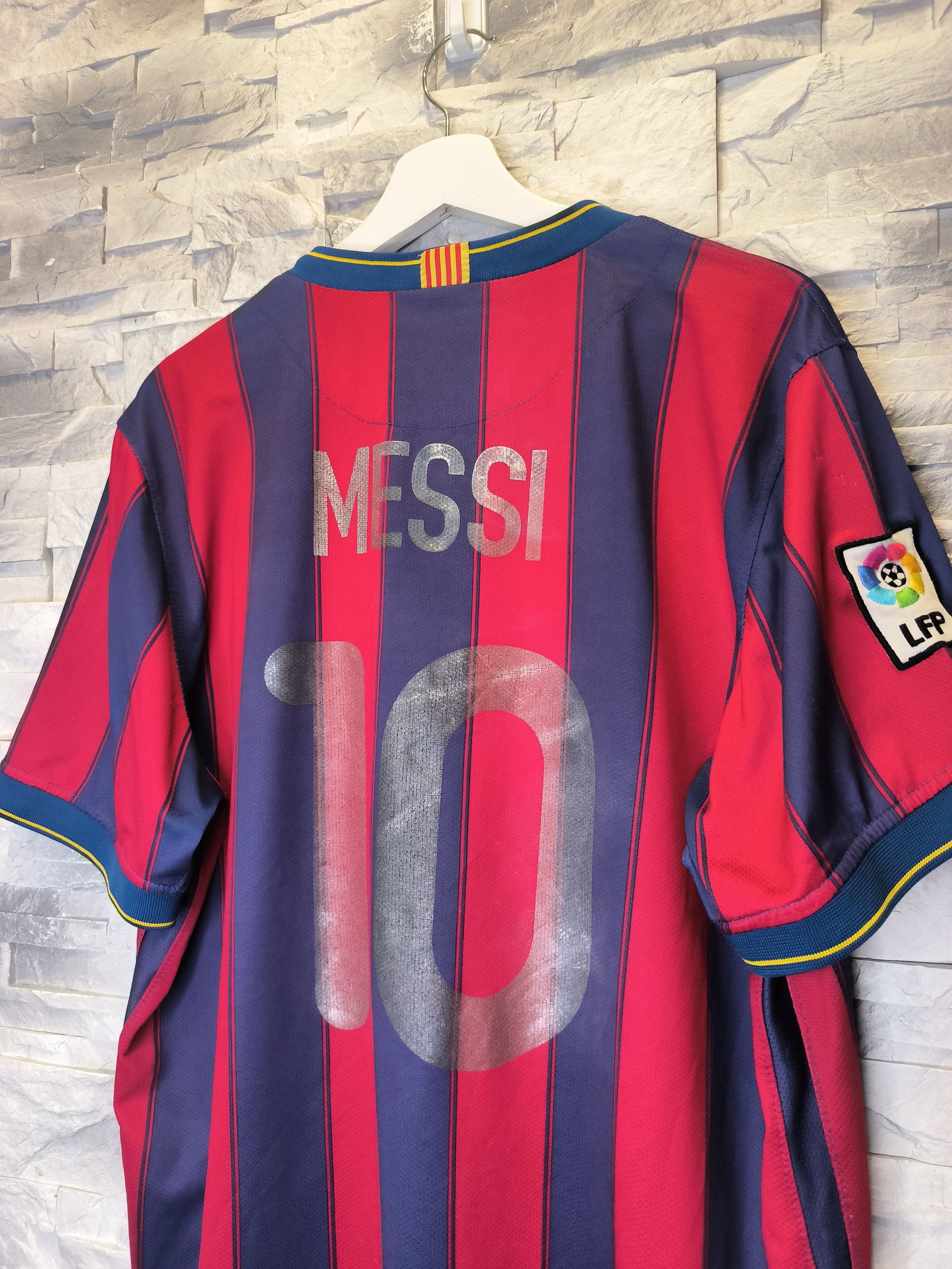 Nike Vintage Nike FC Barcelona Messi Jersey Shirt 2009/2010 Size US XL / EU 56 / 4 - 5 Thumbnail