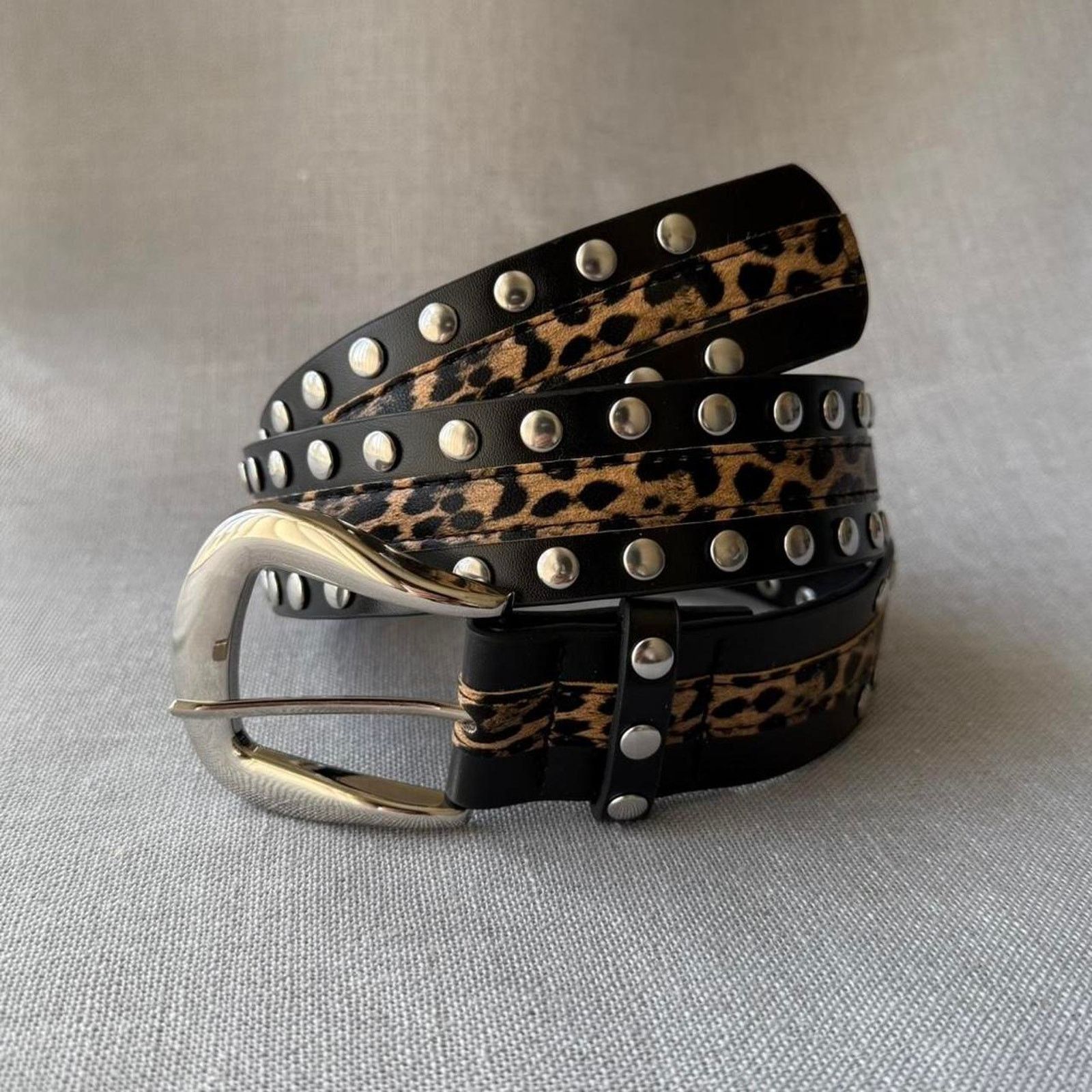 Other Leopard print black and tan Size 32 - 1 Thumbnail