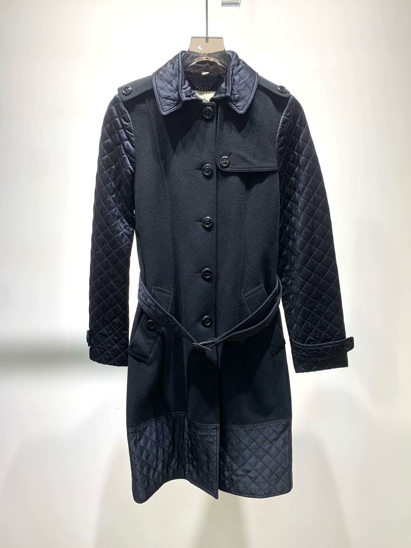 Burberry Burberry Patchwork Long Coat 40 Women Size M / US 6-8 / IT 42-44 - 1 Thumbnail