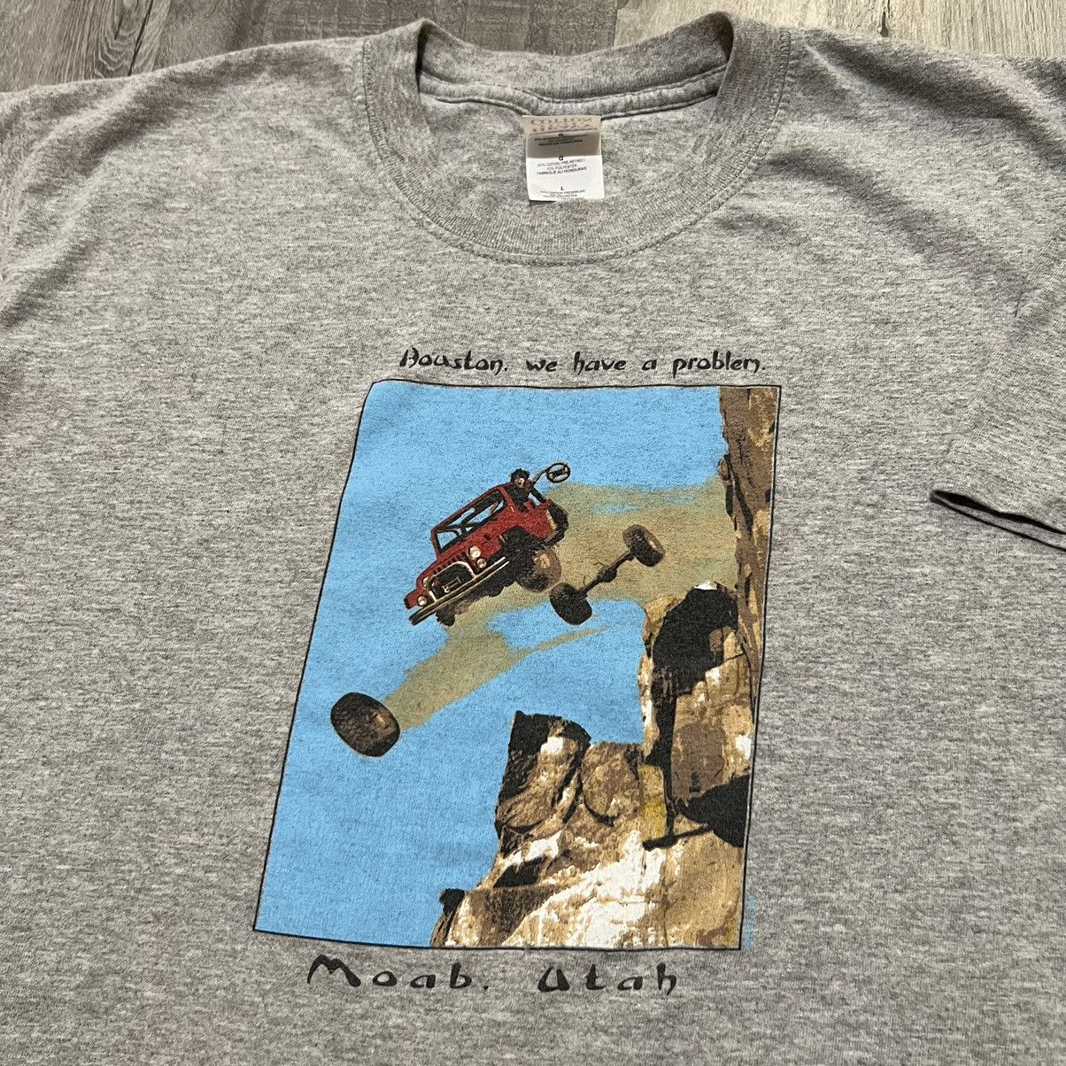 Vintage VTG Moab Houston We Have A Problem Jeeping Crawler Jeep Tee Size US L / EU 52-54 / 3 - 4 Thumbnail