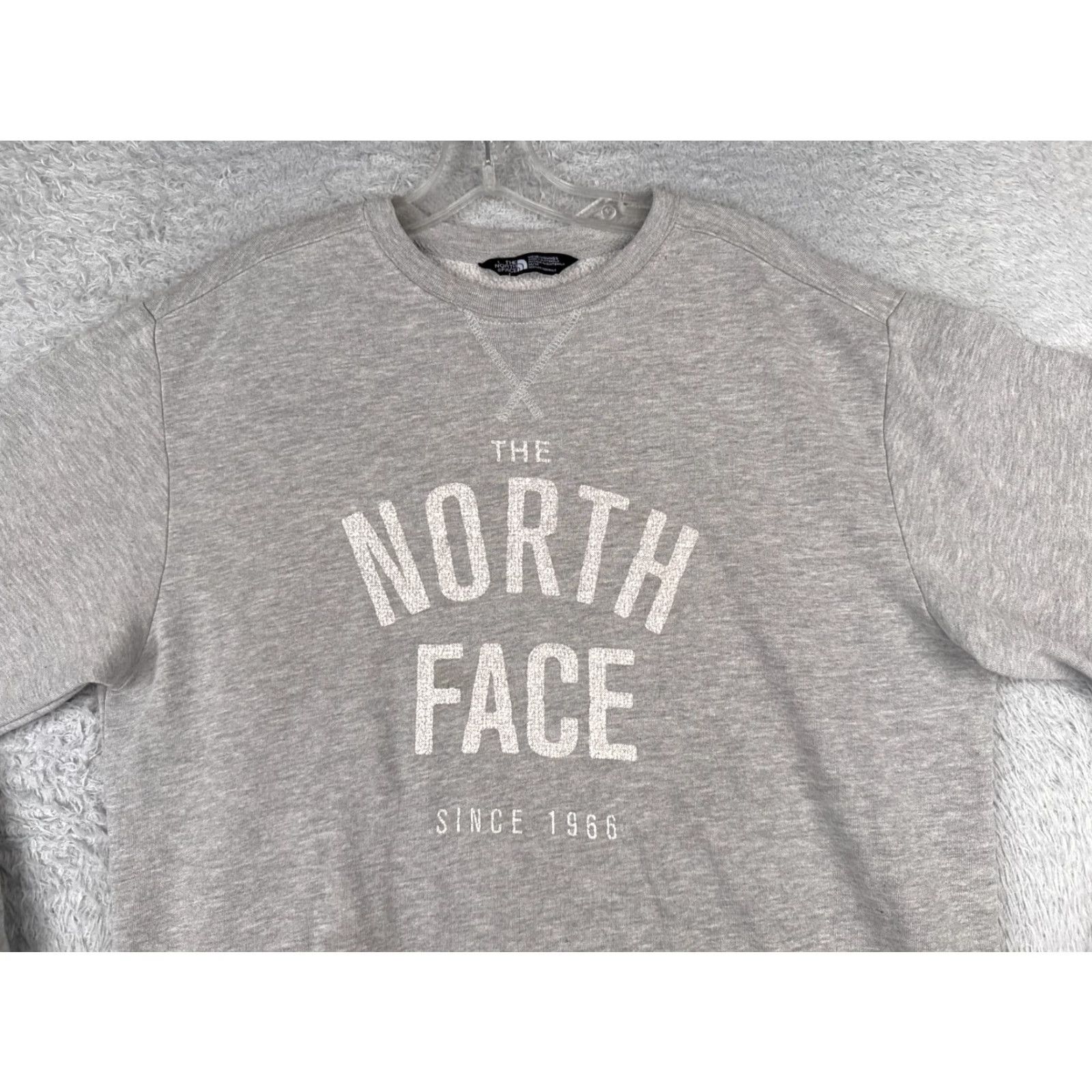 The North Face VINTAGE The North Face Sweatshirt Shirt Men M Gray Pullover Cotton Blend Crew Nec Size US M / EU 48-50 / 2 - 4 Thumbnail