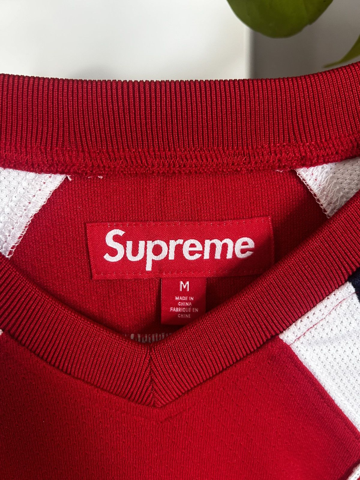 Supreme Supreme Rhinestone Hockey Jersey Red Size M Size US M / EU 48-50 / 2 - 2 Thumbnail