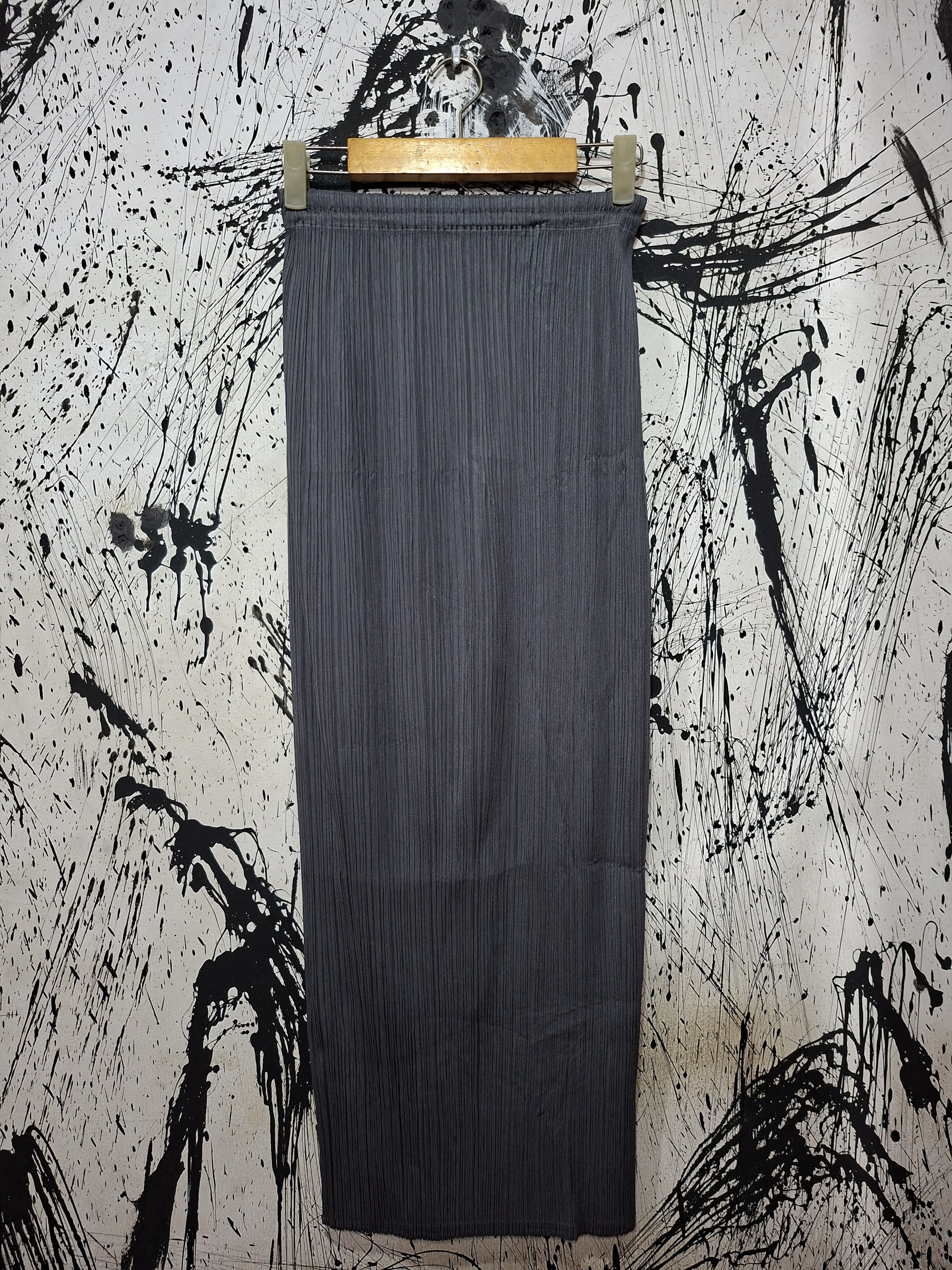 PLEATS PLEASE ISSEY MIYAKE CLASSIC MIDI SKIRT